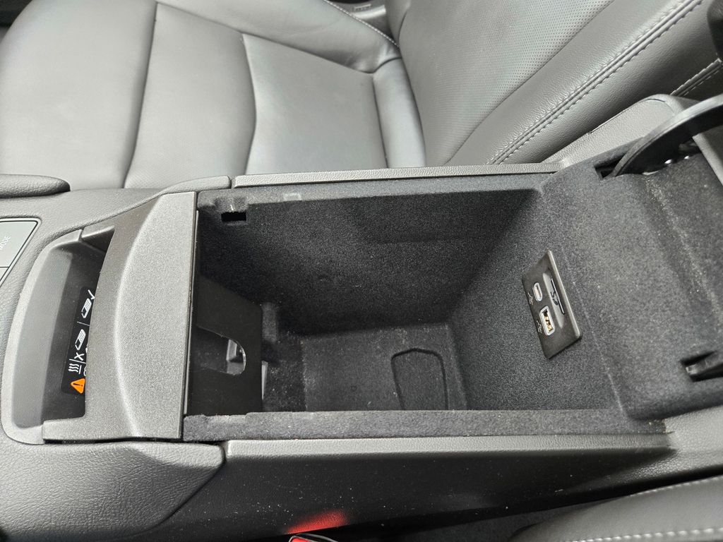 2024 Cadillac XT6 Sport - Photo 12