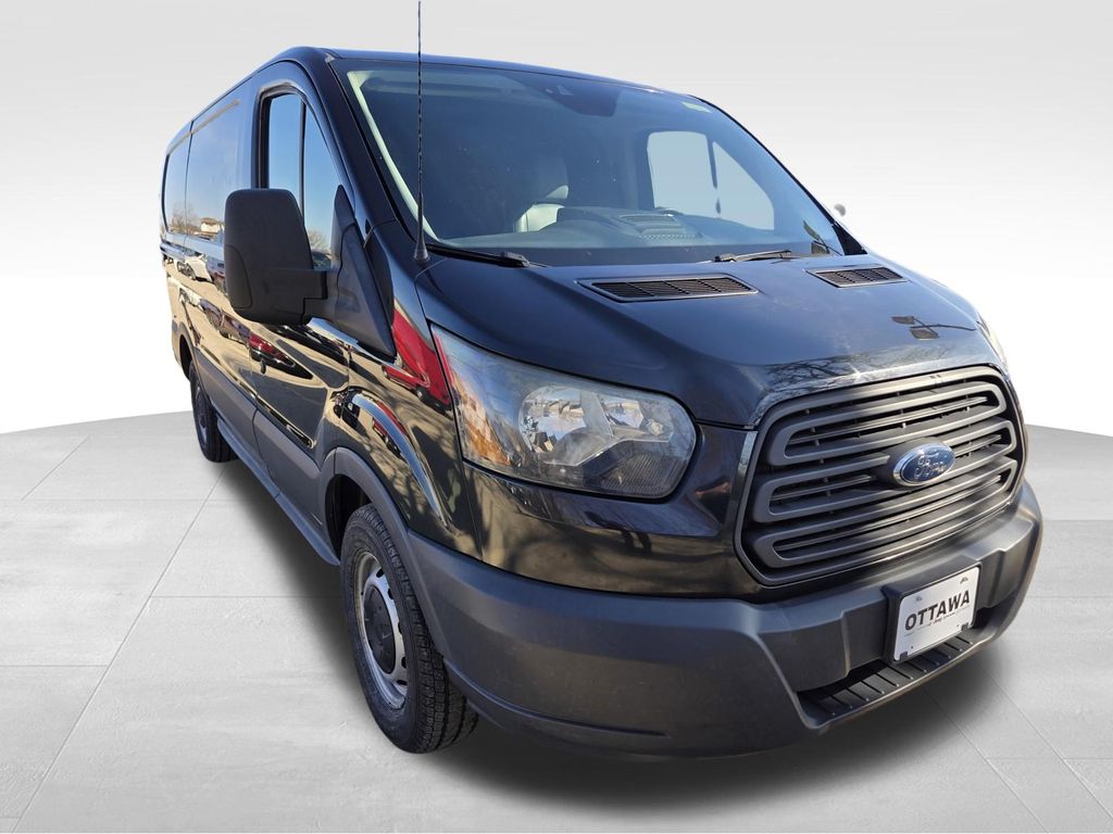 2015 Ford Transit Base
