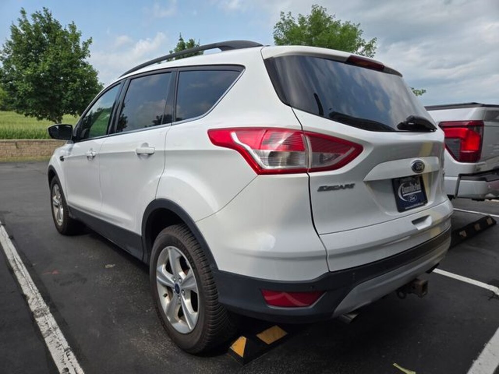 Used 2015 Ford Escape SE SUV
