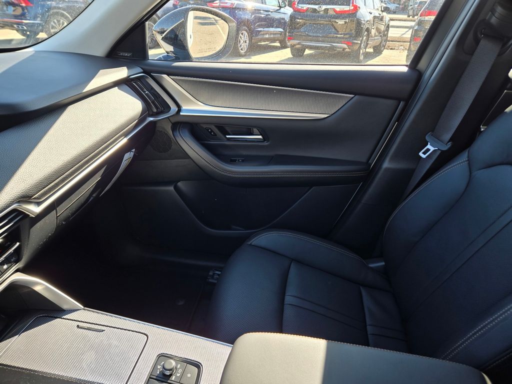 2026 Mazda CX-90 Premium Package - Photo 11