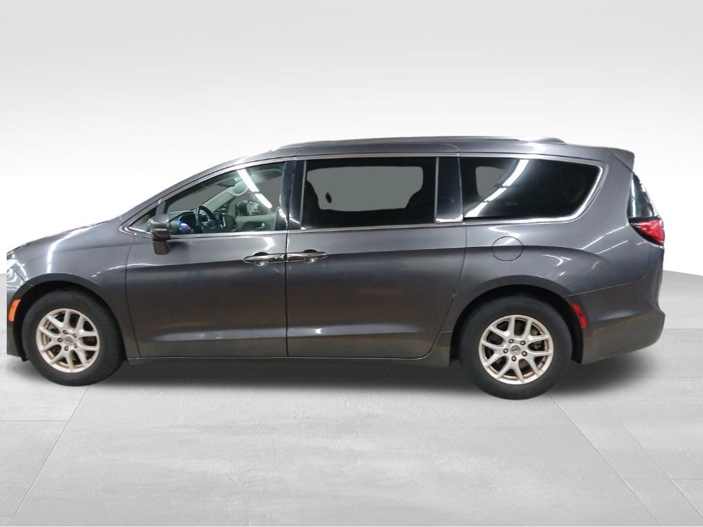 Used 2021 Chrysler Pacifica Touring L Van Passenger Van