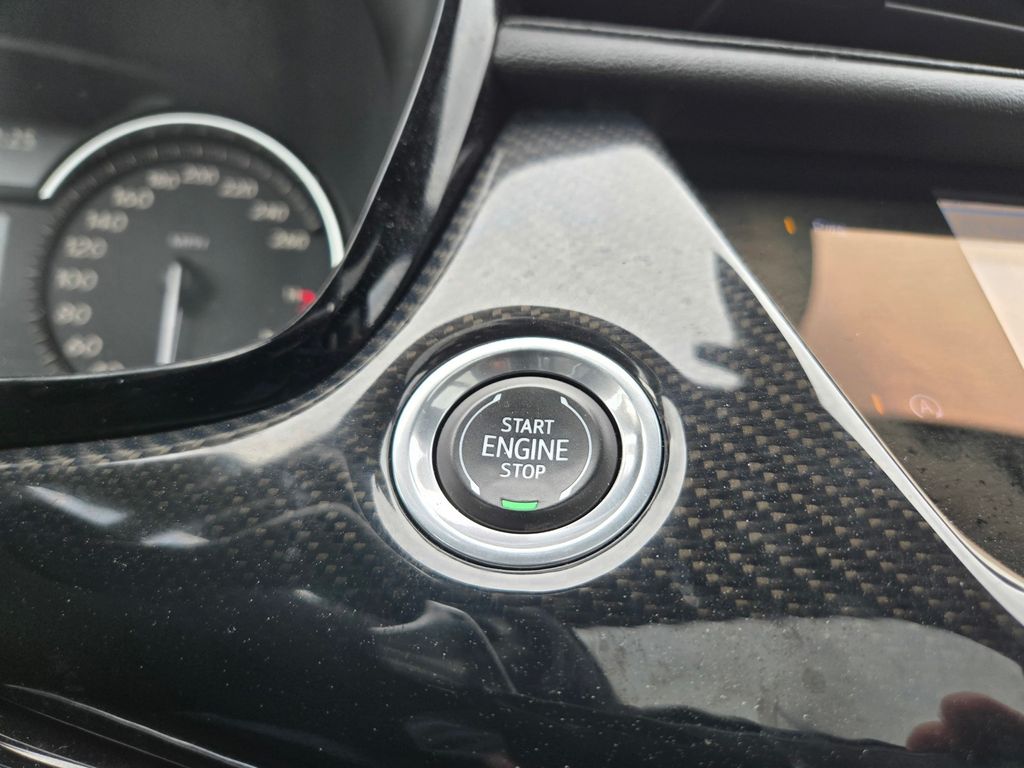2024 Cadillac XT6 Sport - Photo 23