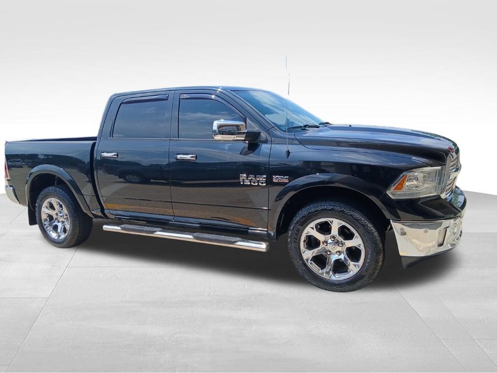 2018 RAM 1500 Laramie 4x4 Crew Cab 5'7's photo