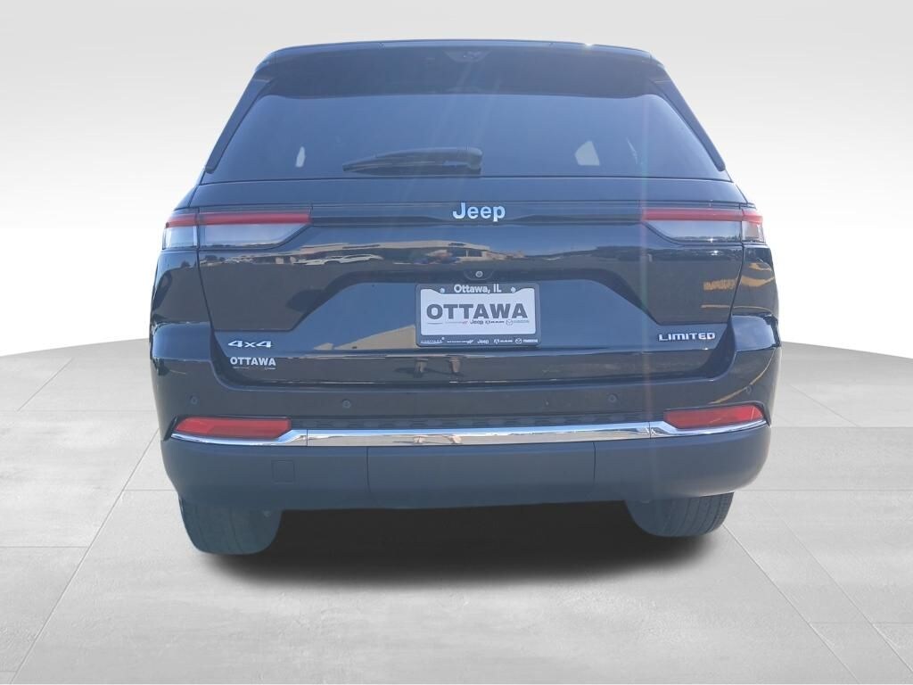 Used 2023 Jeep Grand Cherokee Limited SUV