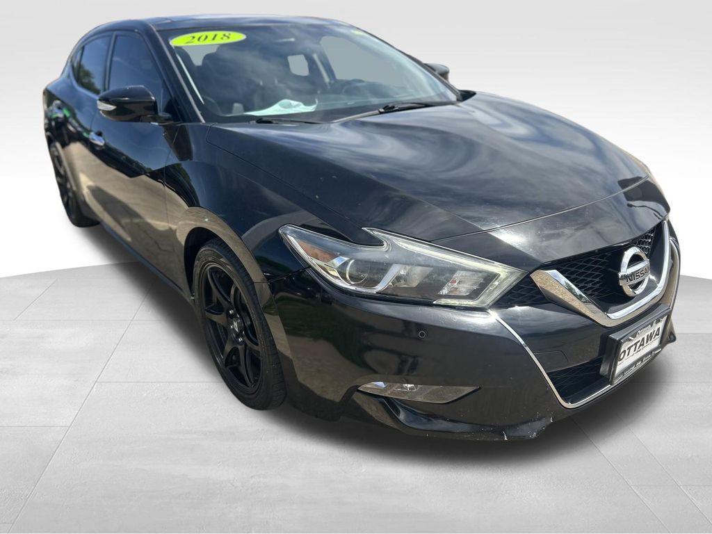 2018 Nissan Maxima SL's photo