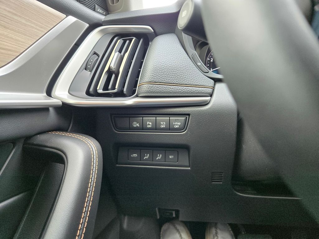 2026 Mazda CX-90 Premium Package - Photo 11