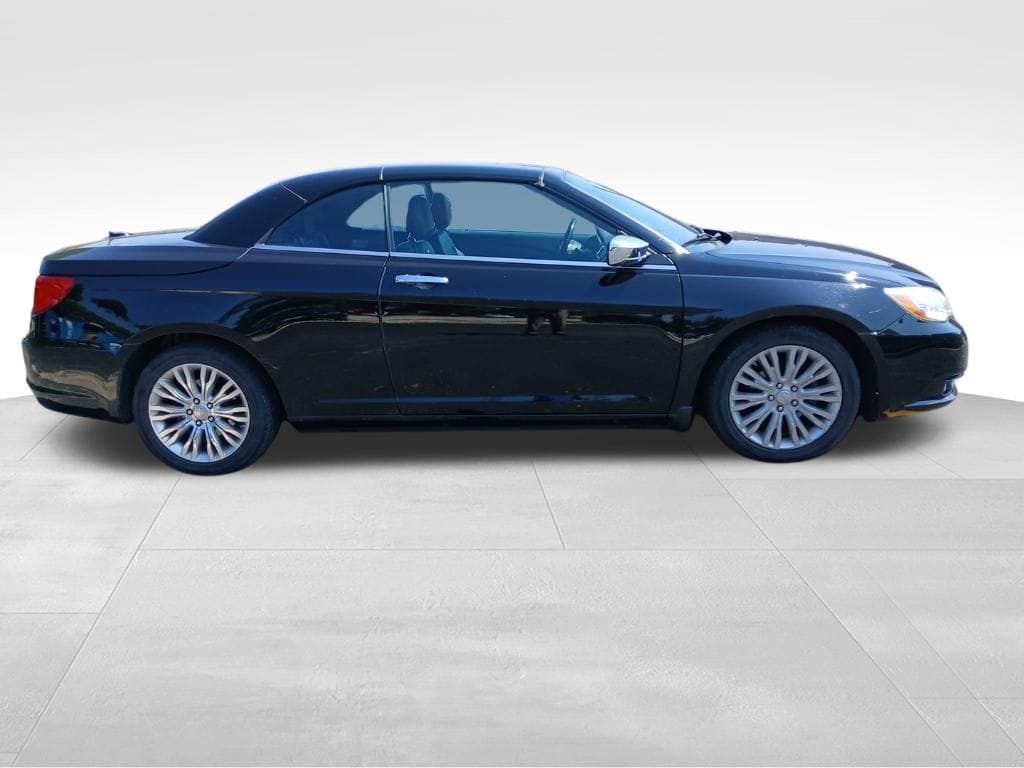 Used 2012 Chrysler 200 Limited Convertible