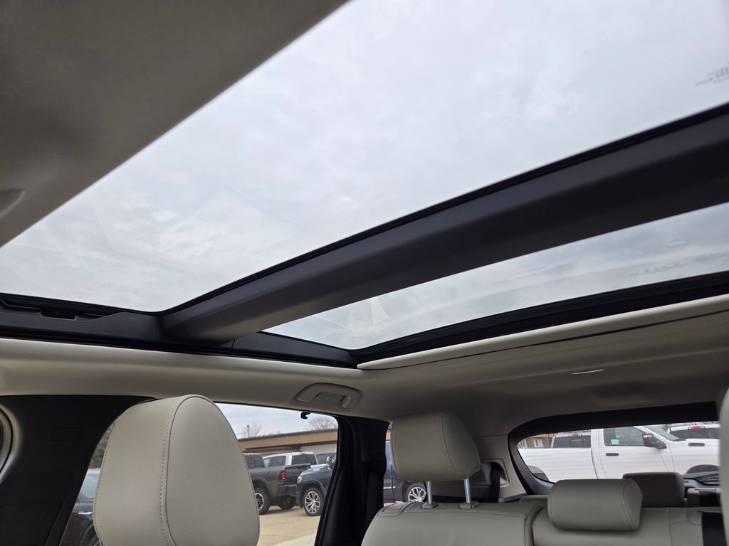 2026 Mazda CX-90 Premium Package - Photo 9