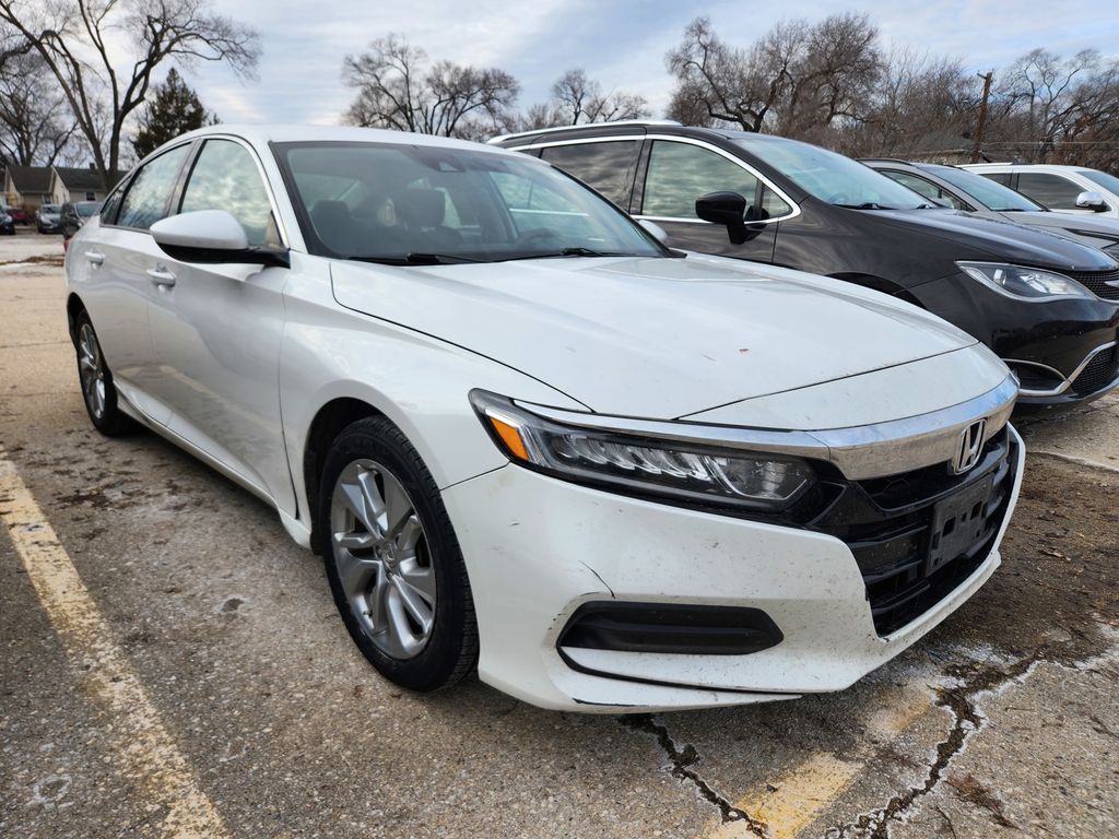 2019 Honda Accord LX's photo
