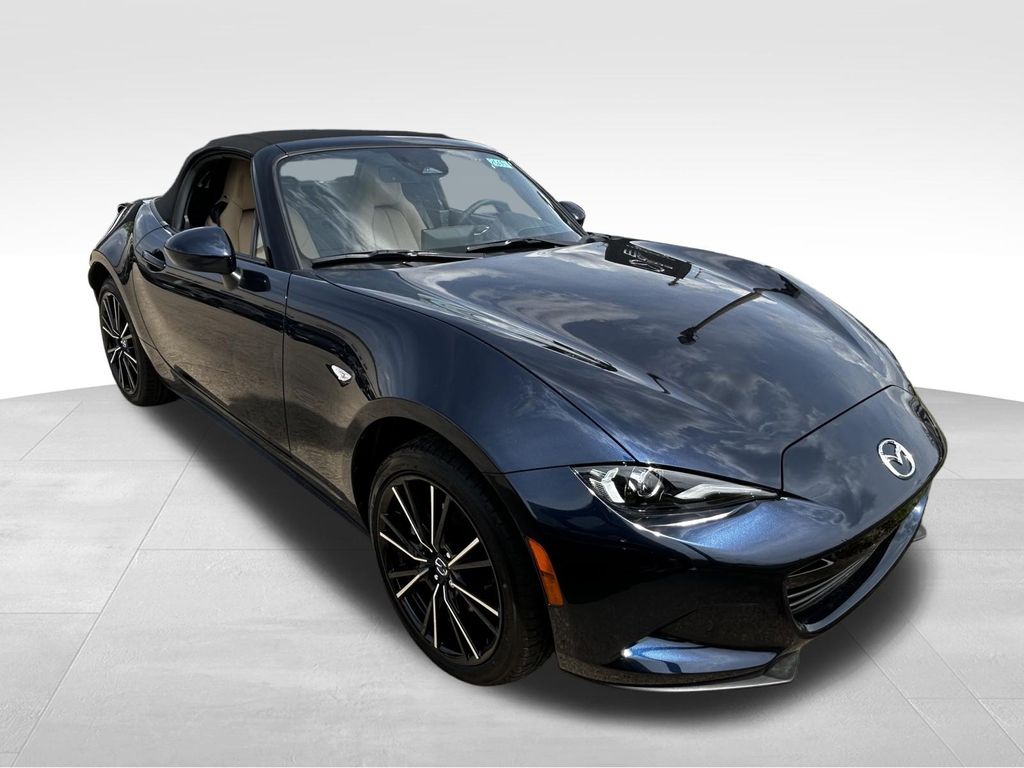 2026 Mazda MX-5 Miata Grand Touring's photo