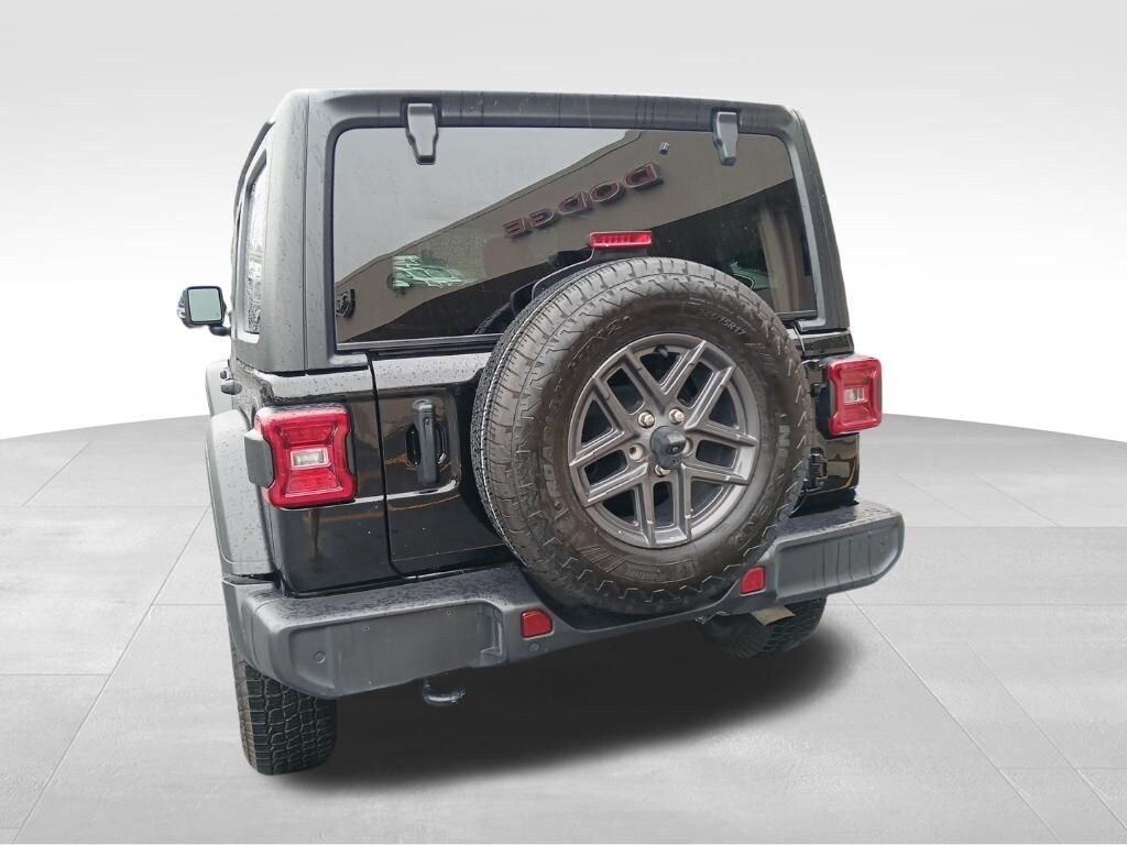 Used 2024 Jeep Wrangler Sport SUV
