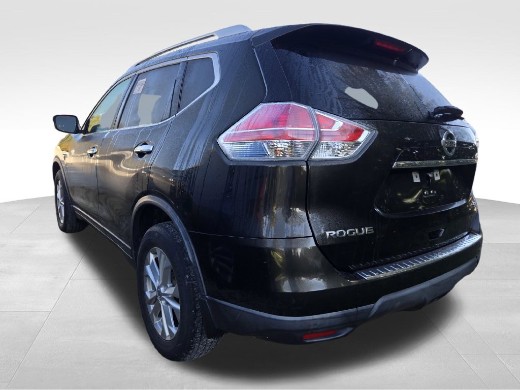Used 2016 Nissan Rogue SV SUV