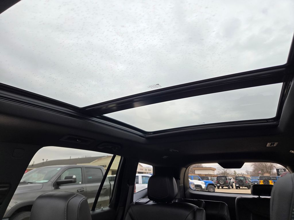 2024 Cadillac XT6 Sport - Photo 16