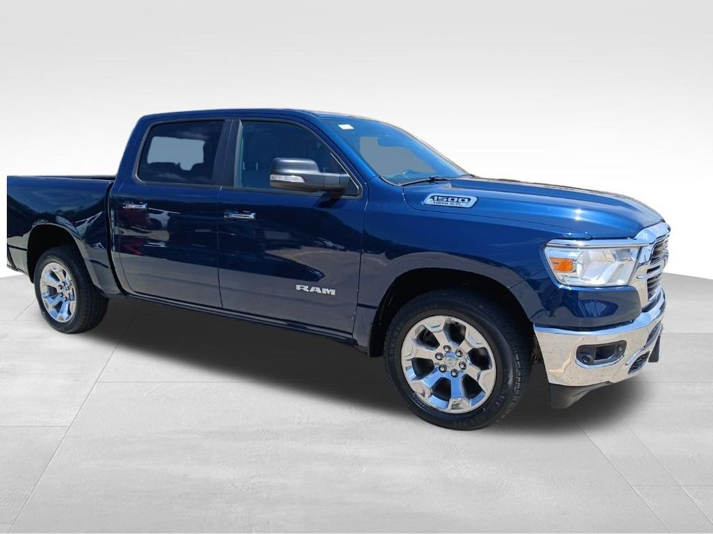 2020 RAM 1500 Big Horn/Lone Star 4x4 Crew Cab 5'7's photo
