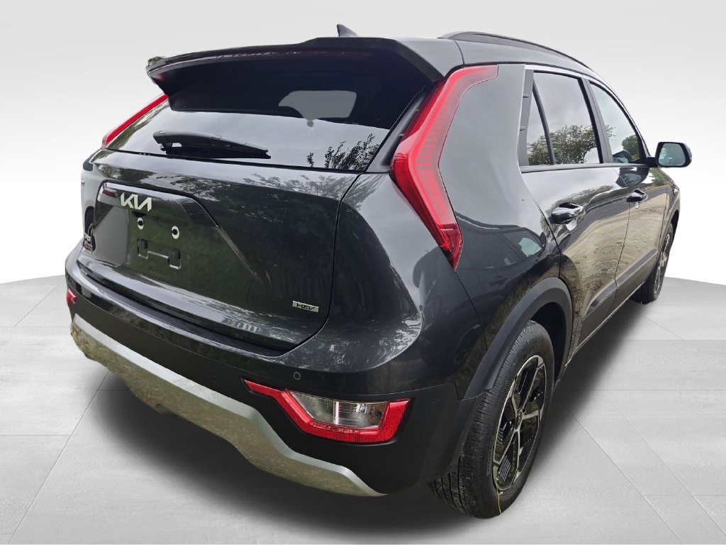 Used 2024 Kia Niro EX SUV