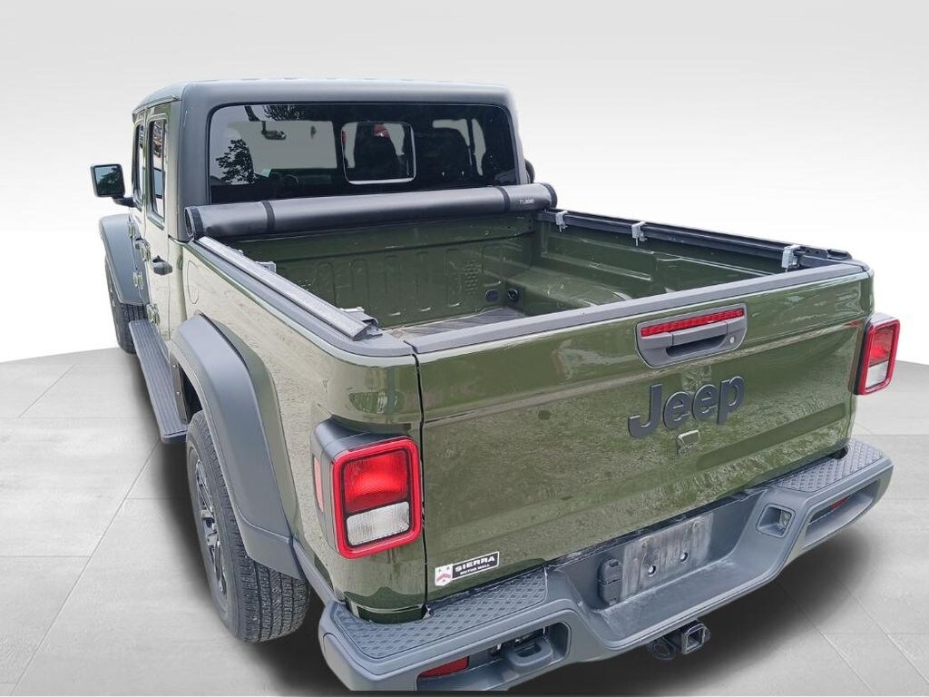 Used 2023 Jeep Gladiator Sport Truck Crew Cab