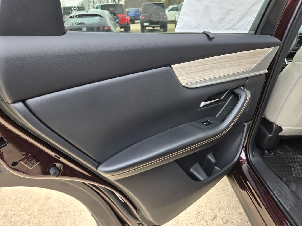 2026 Mazda CX-90 Premium Package - Photo 25