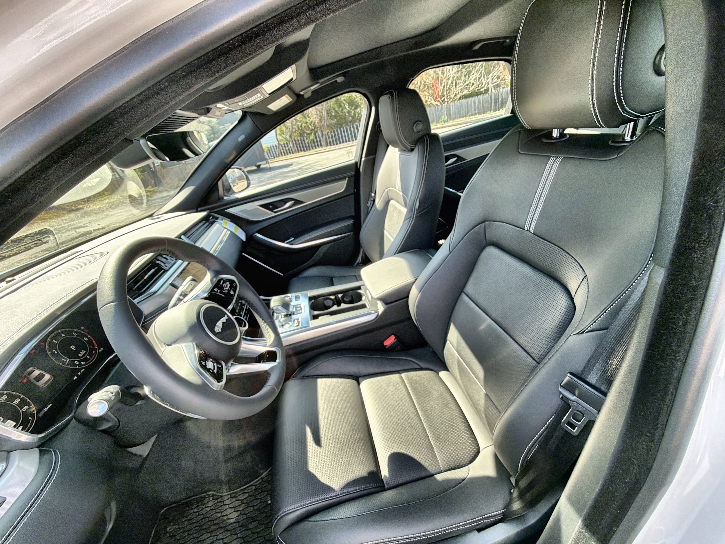 2024 Jaguar XF R-Dynamic SE - Photo 20