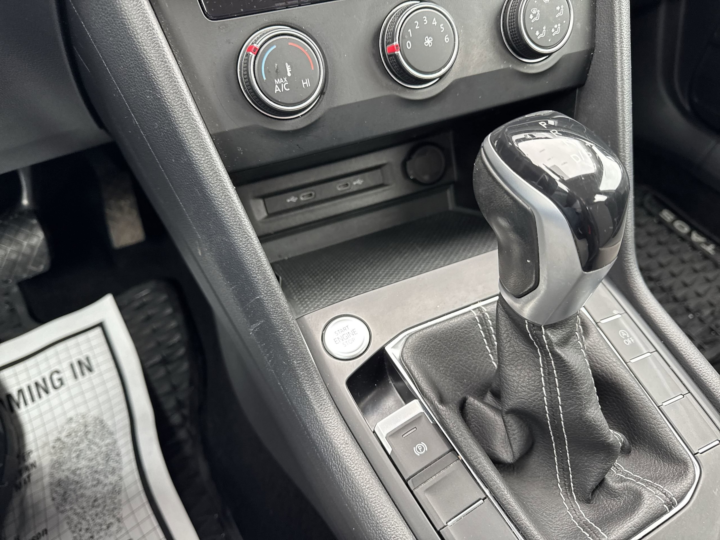 2022 Volkswagen Taos S - Photo 17