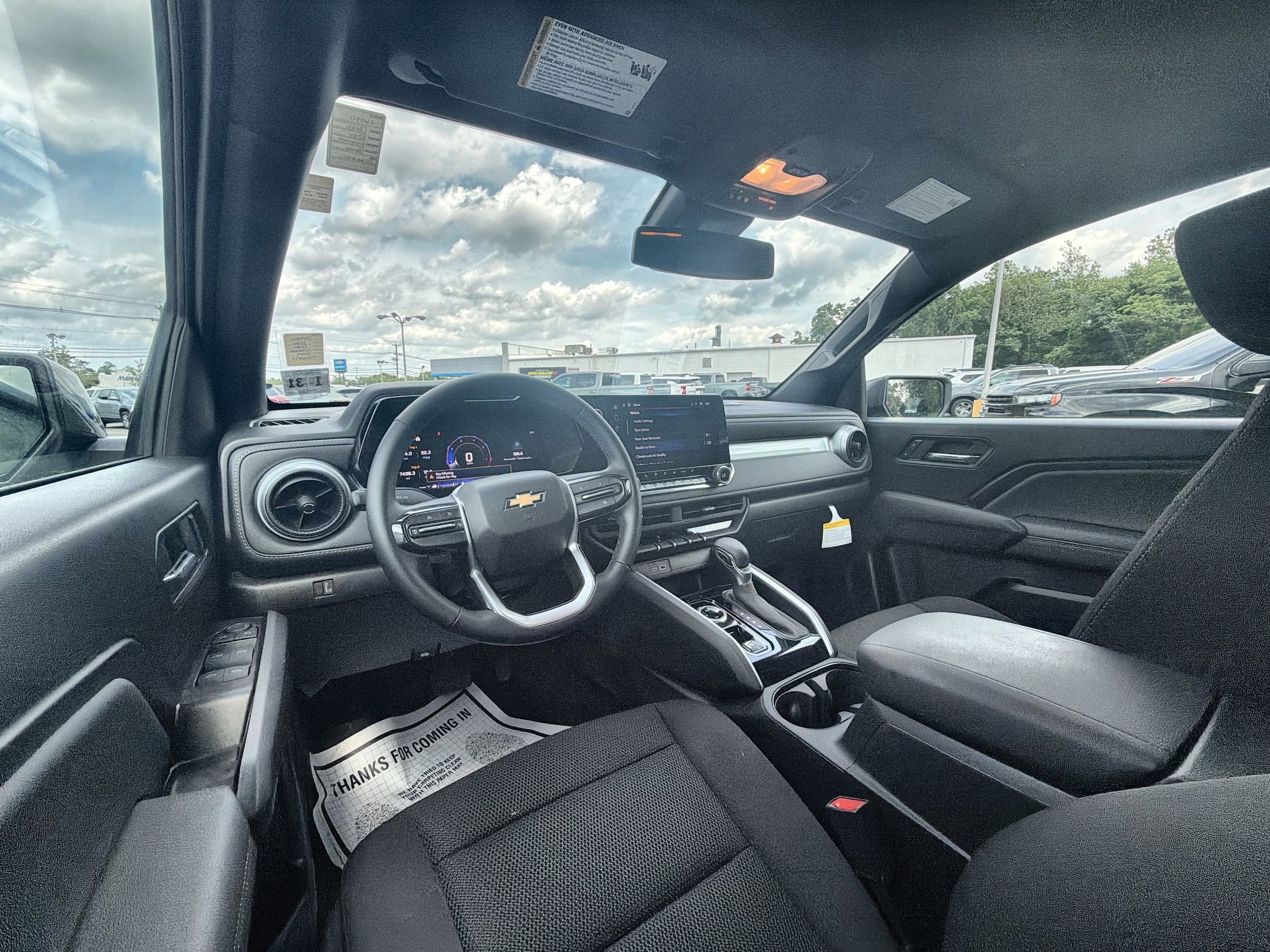 2026 Chevrolet Colorado LT - Photo 10