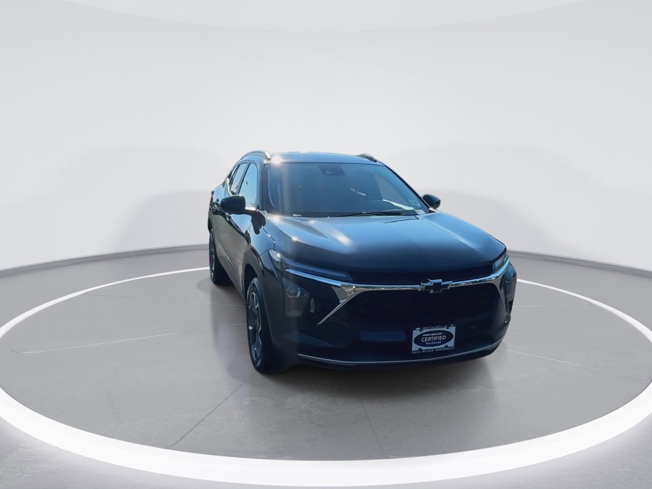 2025 Chevrolet Trax LT photo 3