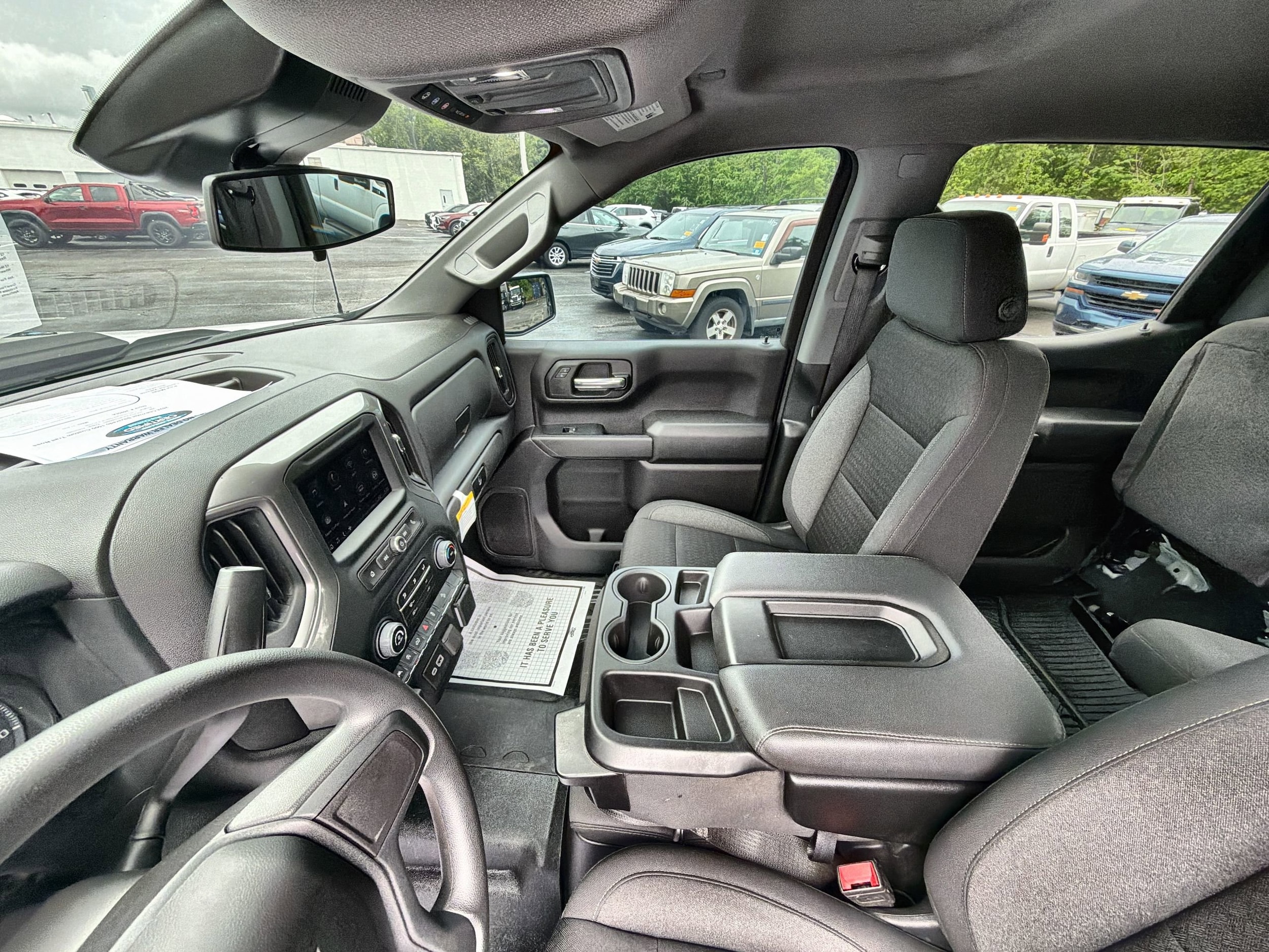 2024 Chevrolet Silverado 1500 Custom - Photo 36