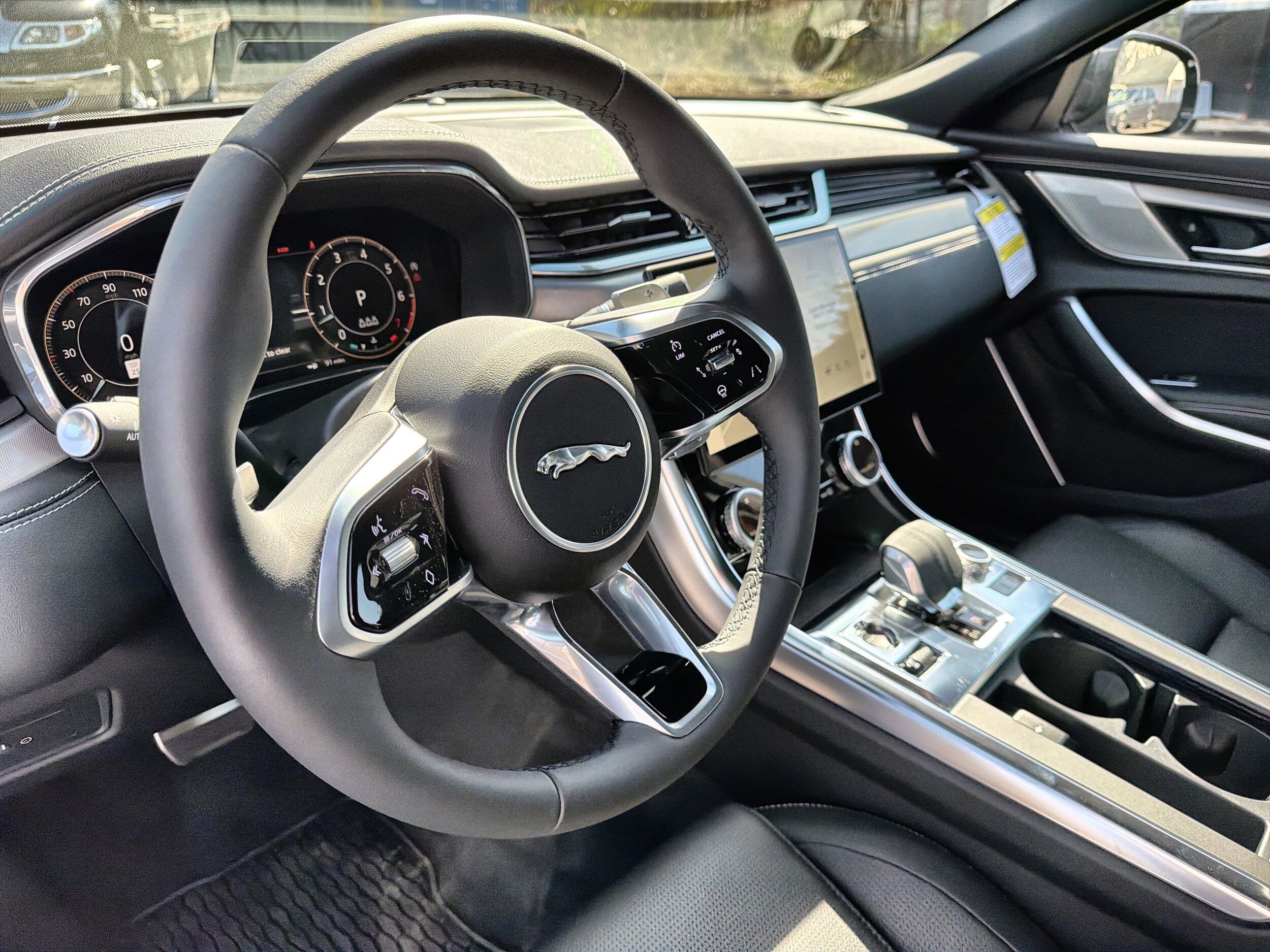 2024 Jaguar XF R-Dynamic SE - Photo 11