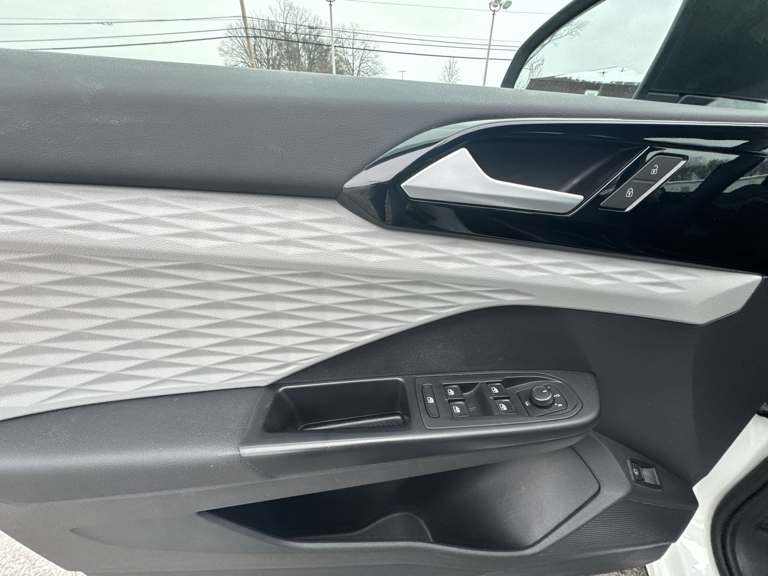 2022 Volkswagen Taos S - Photo 24