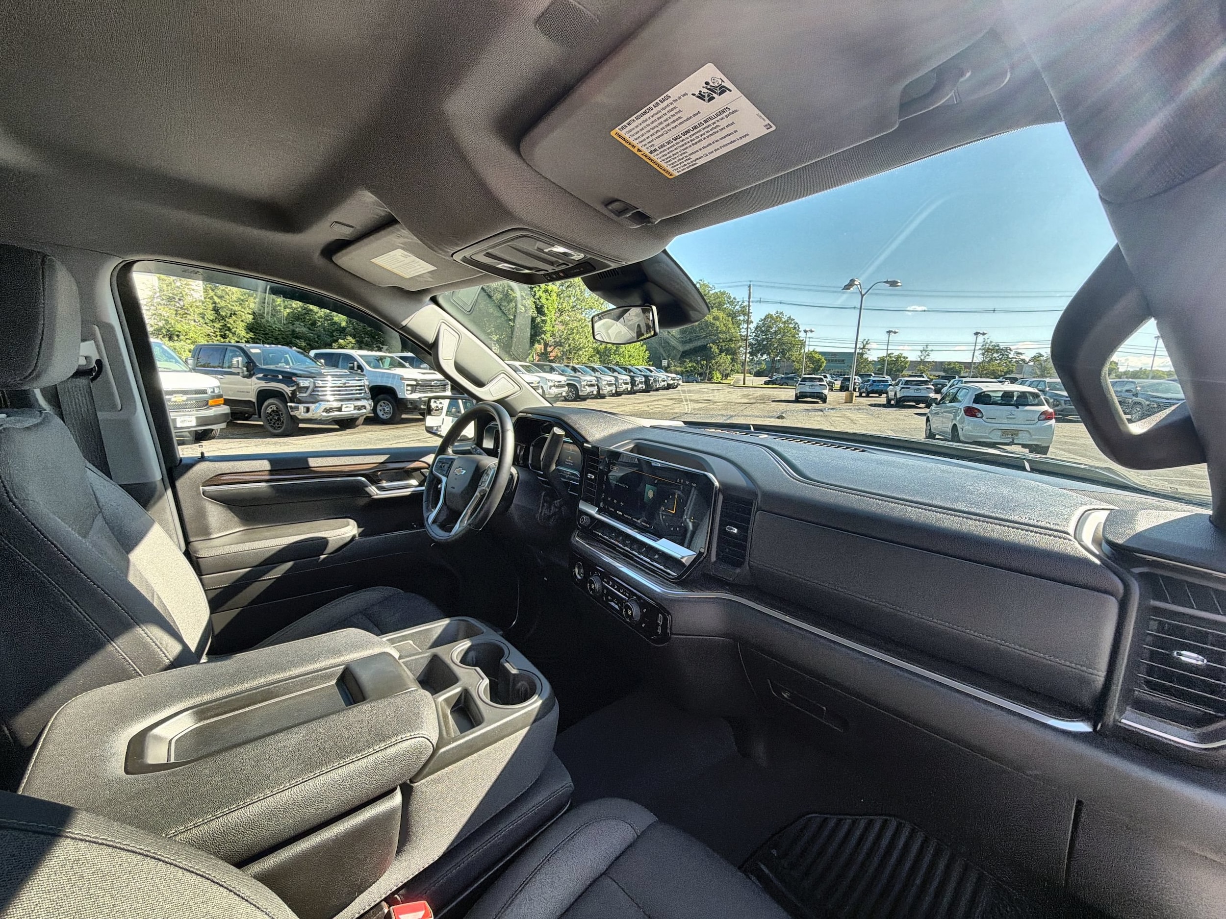 2023 Chevrolet Silverado 1500 LT - Photo 30