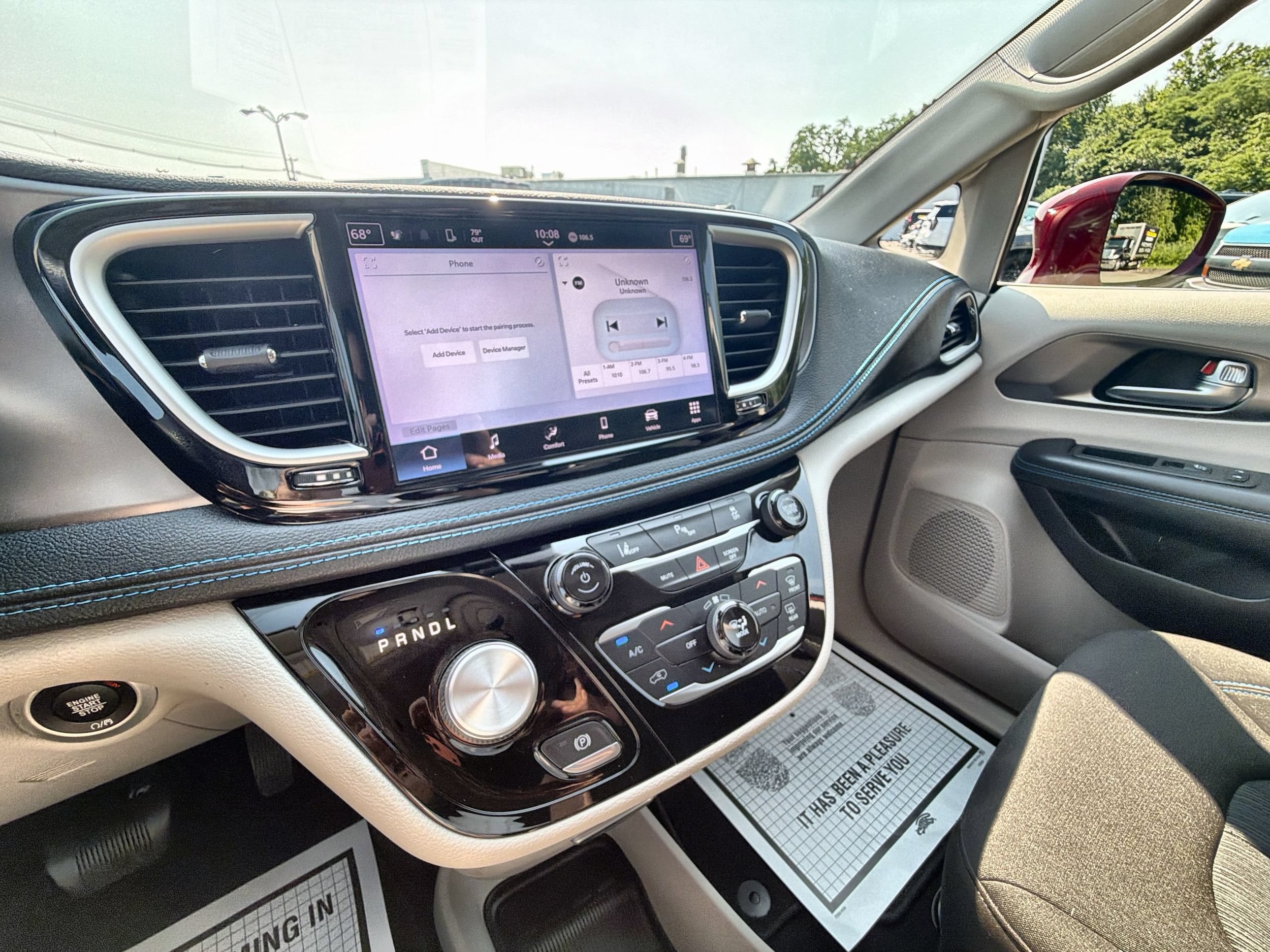 2021 Chrysler Pacifica Hybrid Touring - Photo 18