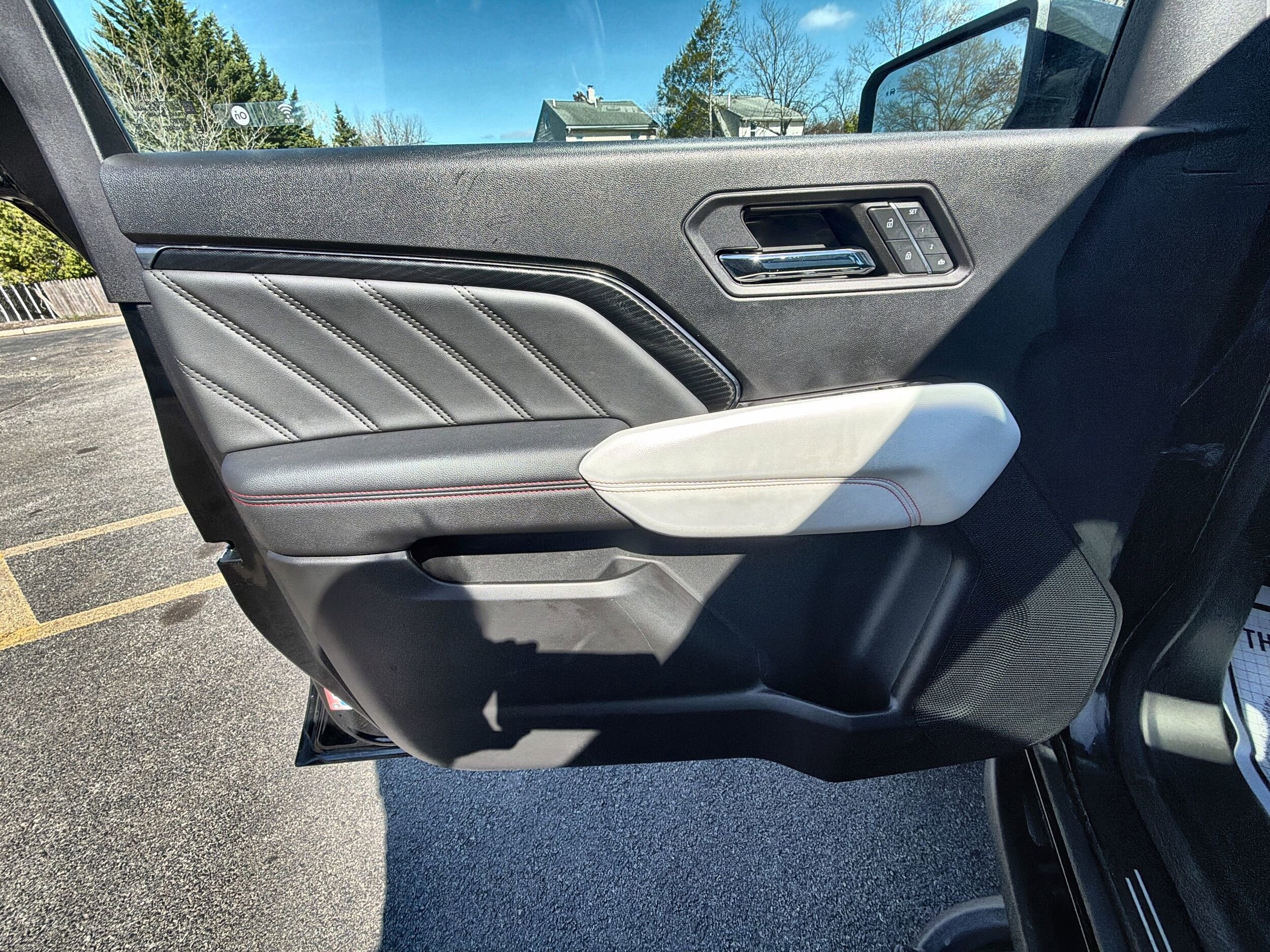 2024 GMC Canyon AT4X - Photo 23