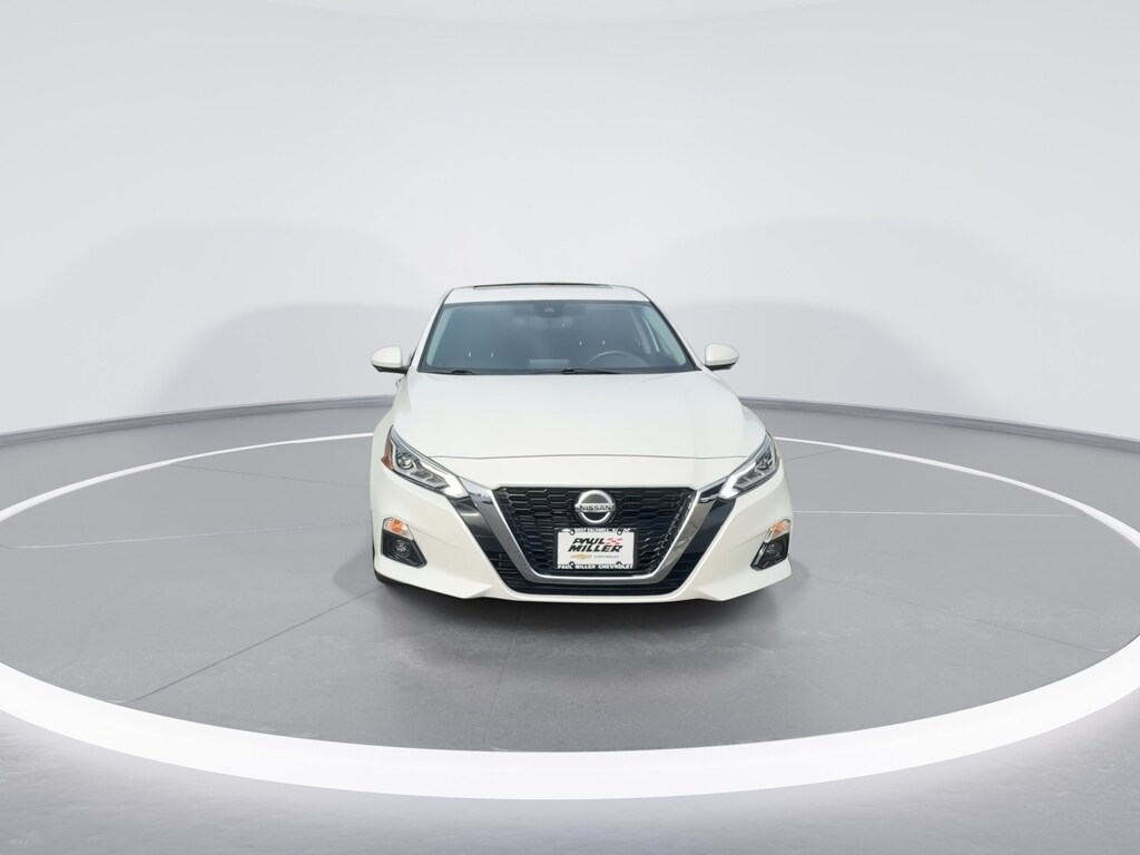 Used 2022 Nissan Altima Platinum Intelligent AWD Sedan