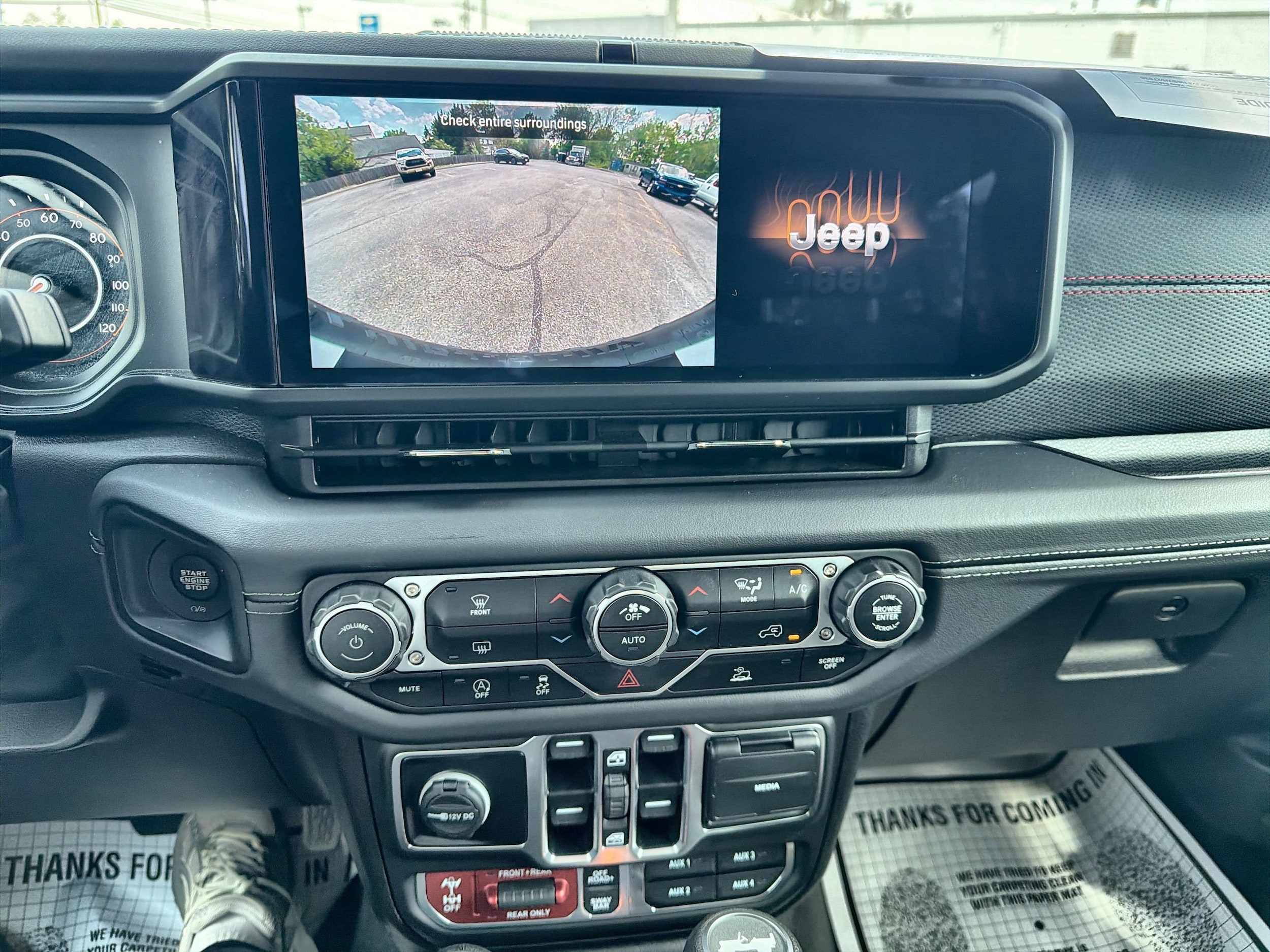 2025 Jeep Wrangler 4-Door Rubicon - Photo 15
