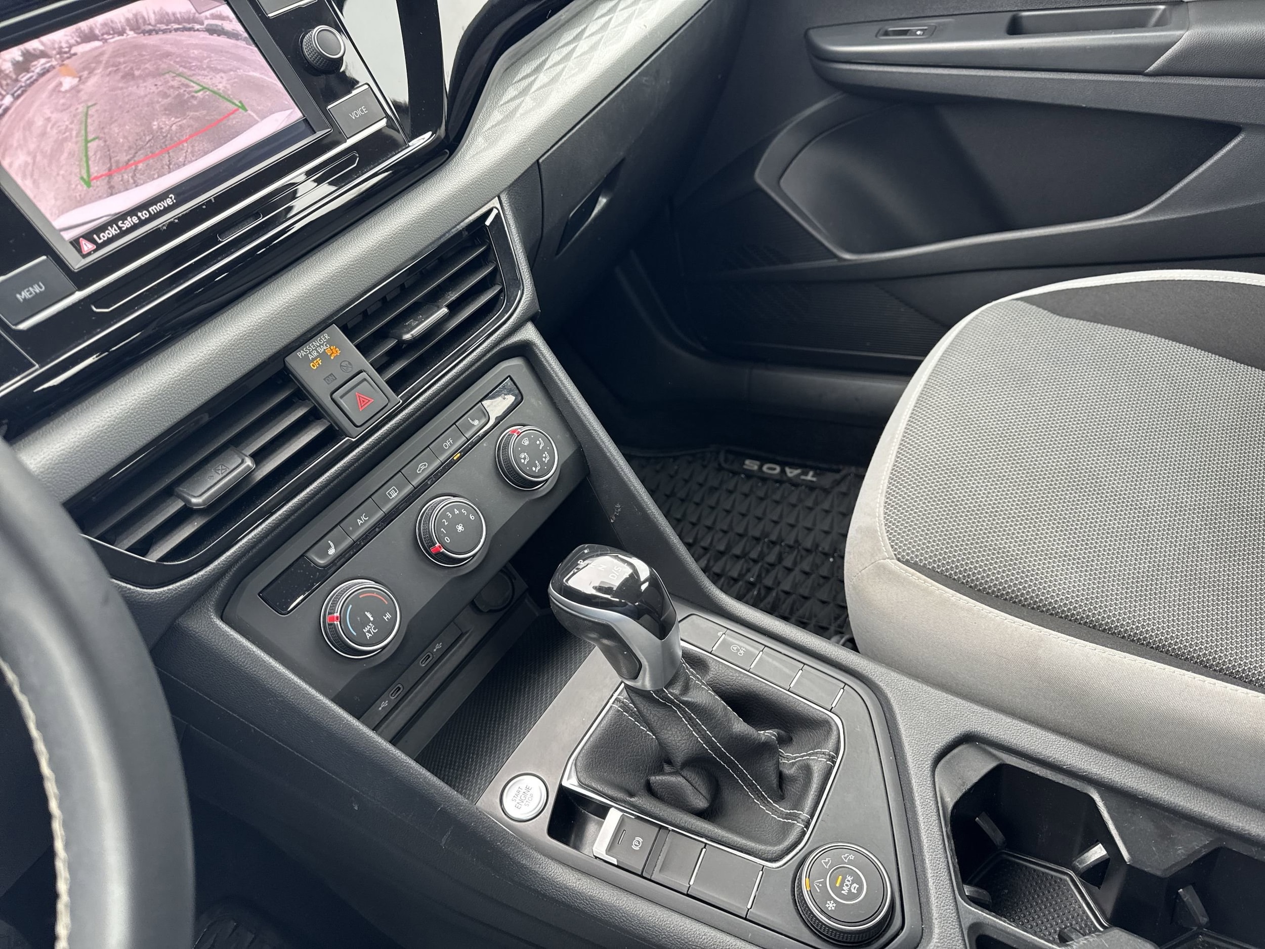 2022 Volkswagen Taos S - Photo 16