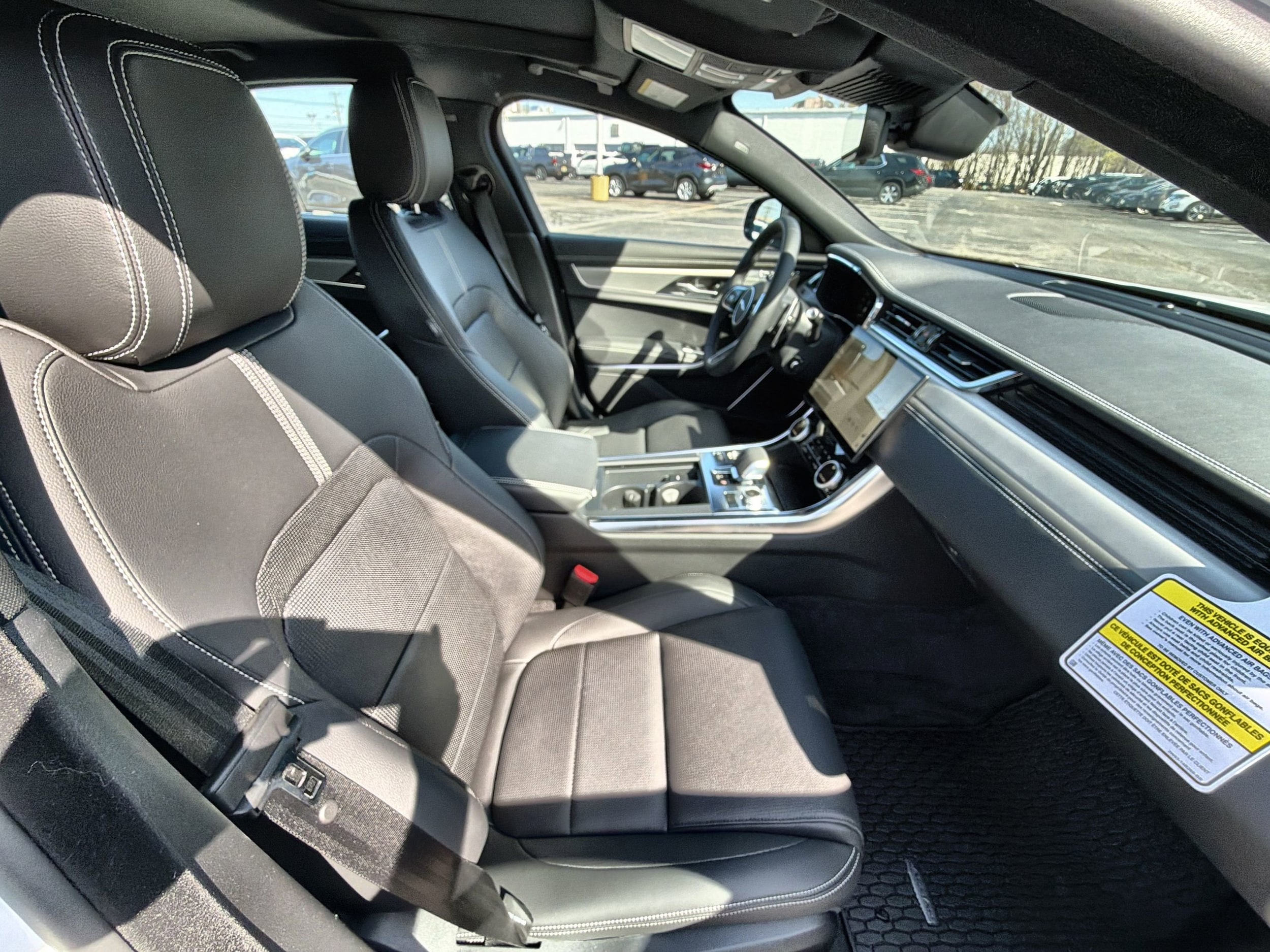 2024 Jaguar XF R-Dynamic SE - Photo 29