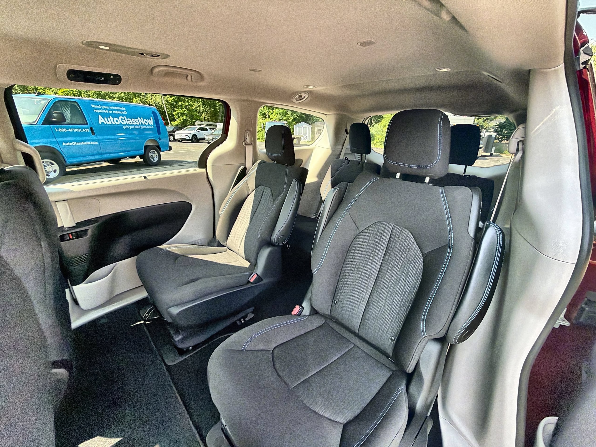 2021 Chrysler Pacifica Hybrid Touring - Photo 26