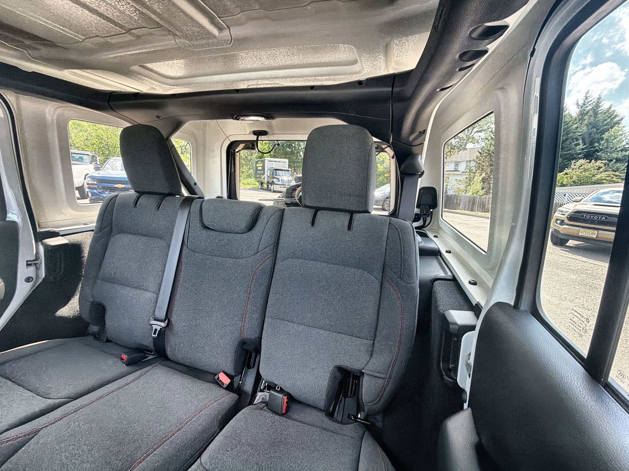 2025 Jeep Wrangler 4-Door Rubicon - Photo 26