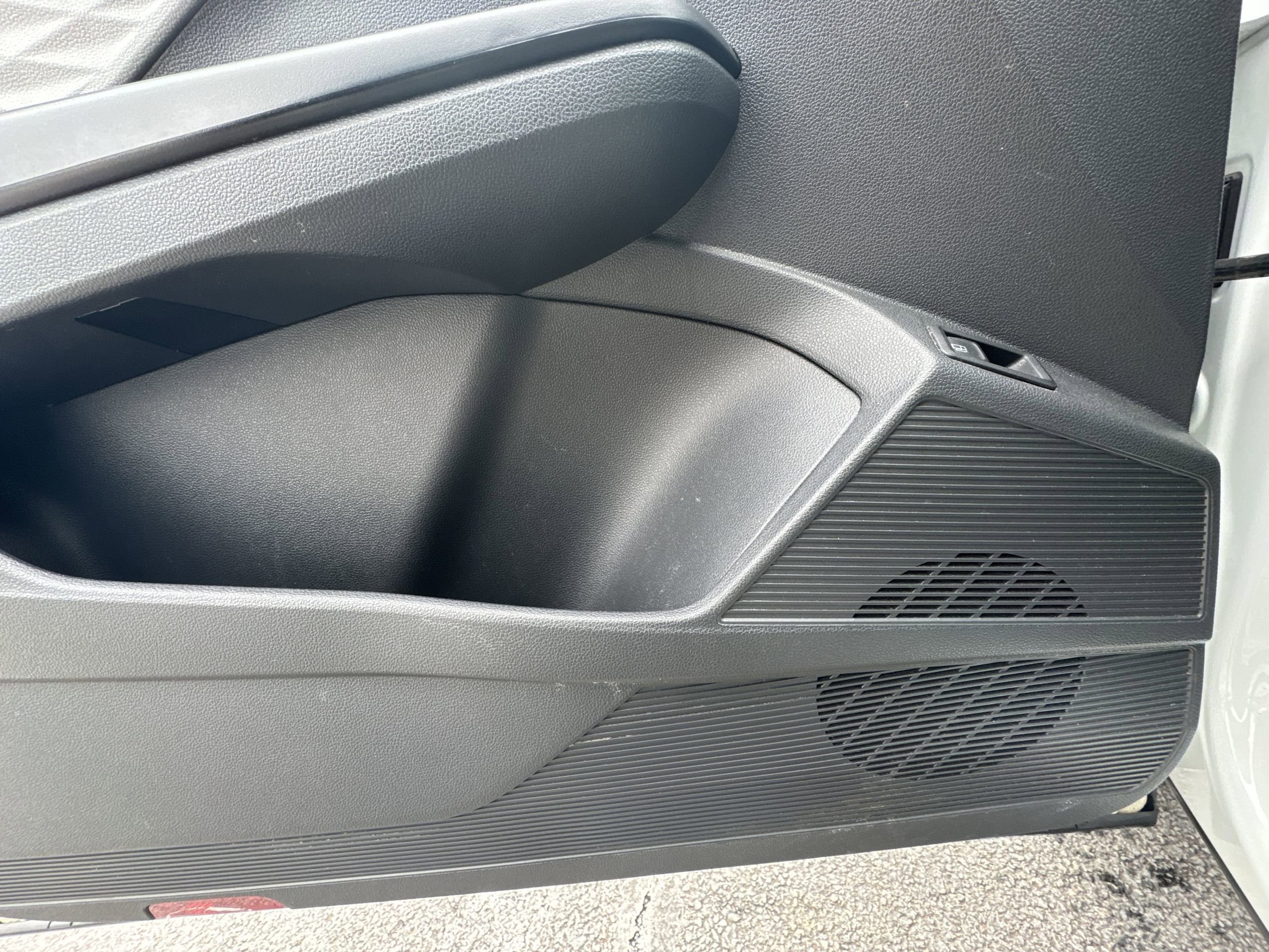 2022 Volkswagen Taos S - Photo 25