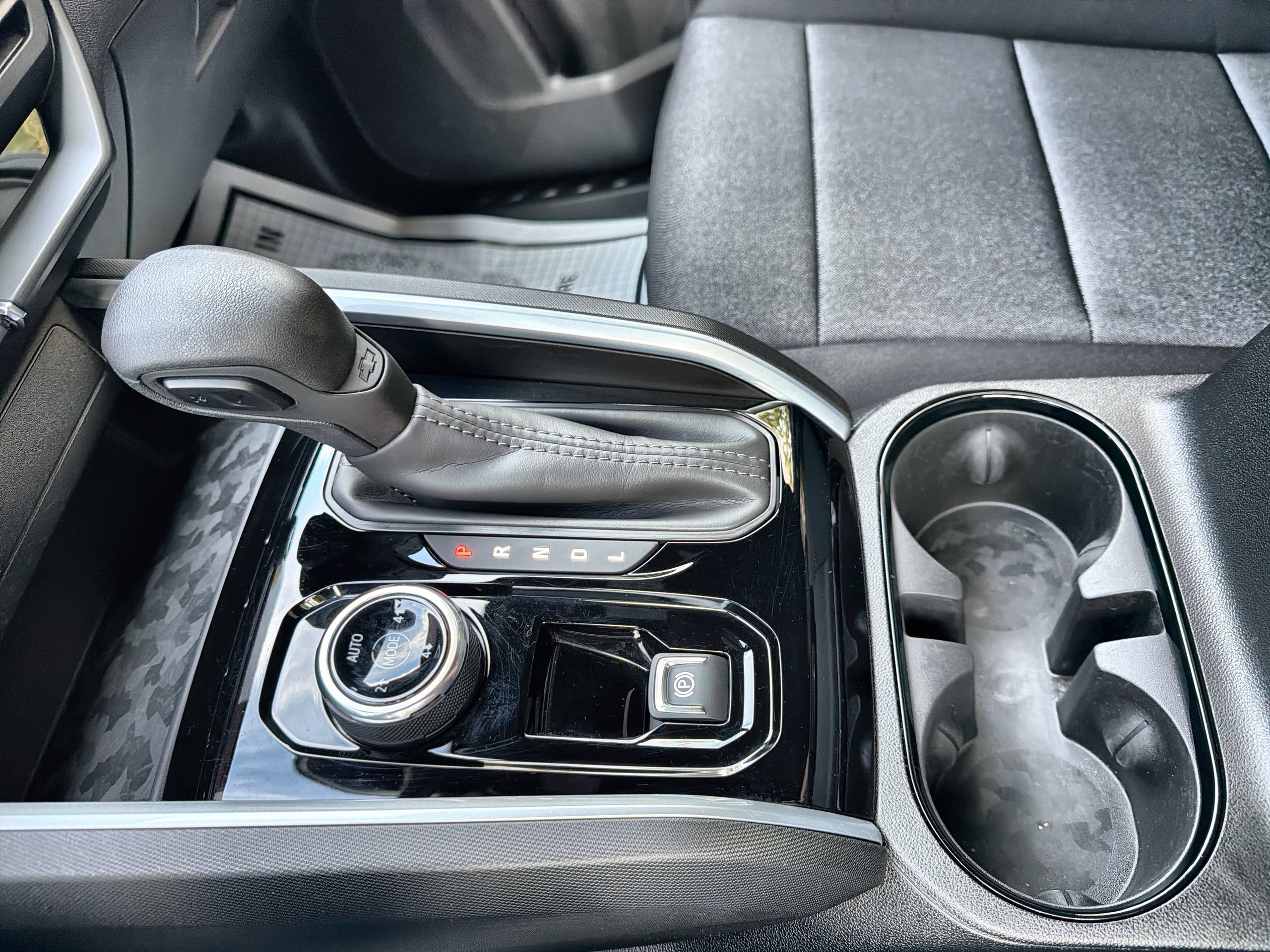 2025 Chevrolet Colorado Trail Boss - Photo 16
