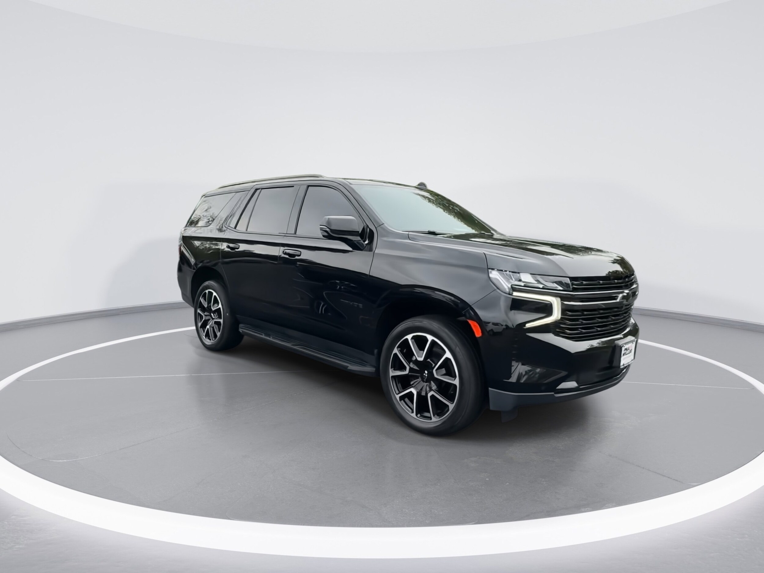 2021 Chevrolet Tahoe RST photo 2