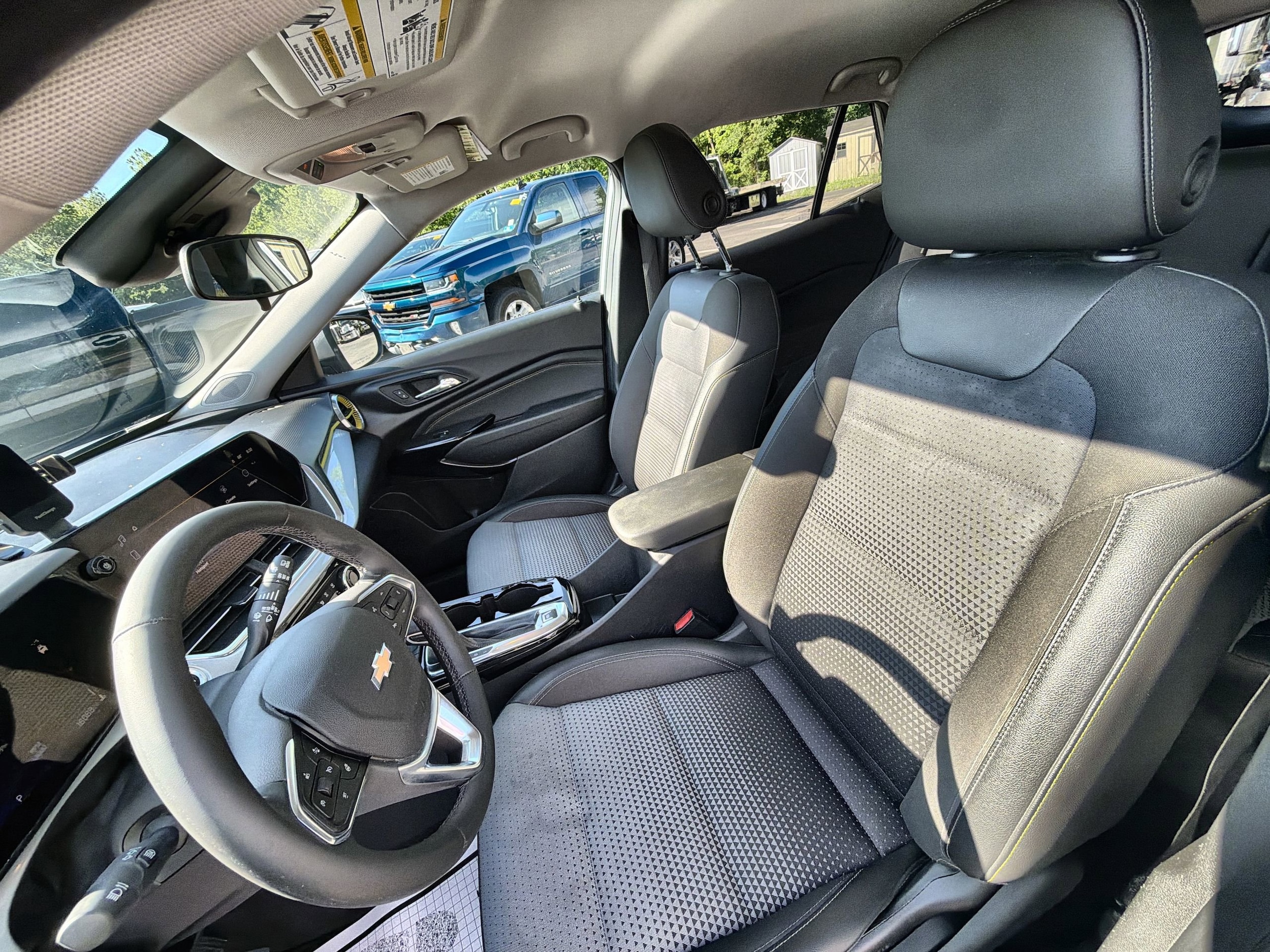 2024 Chevrolet Trax LT - Photo 20
