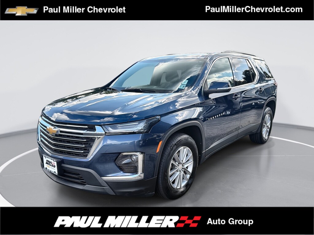 Used 2023 Chevrolet Traverse LT Cloth SUV