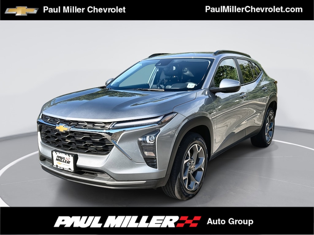 Used 2024 Chevrolet Trax LT SUV