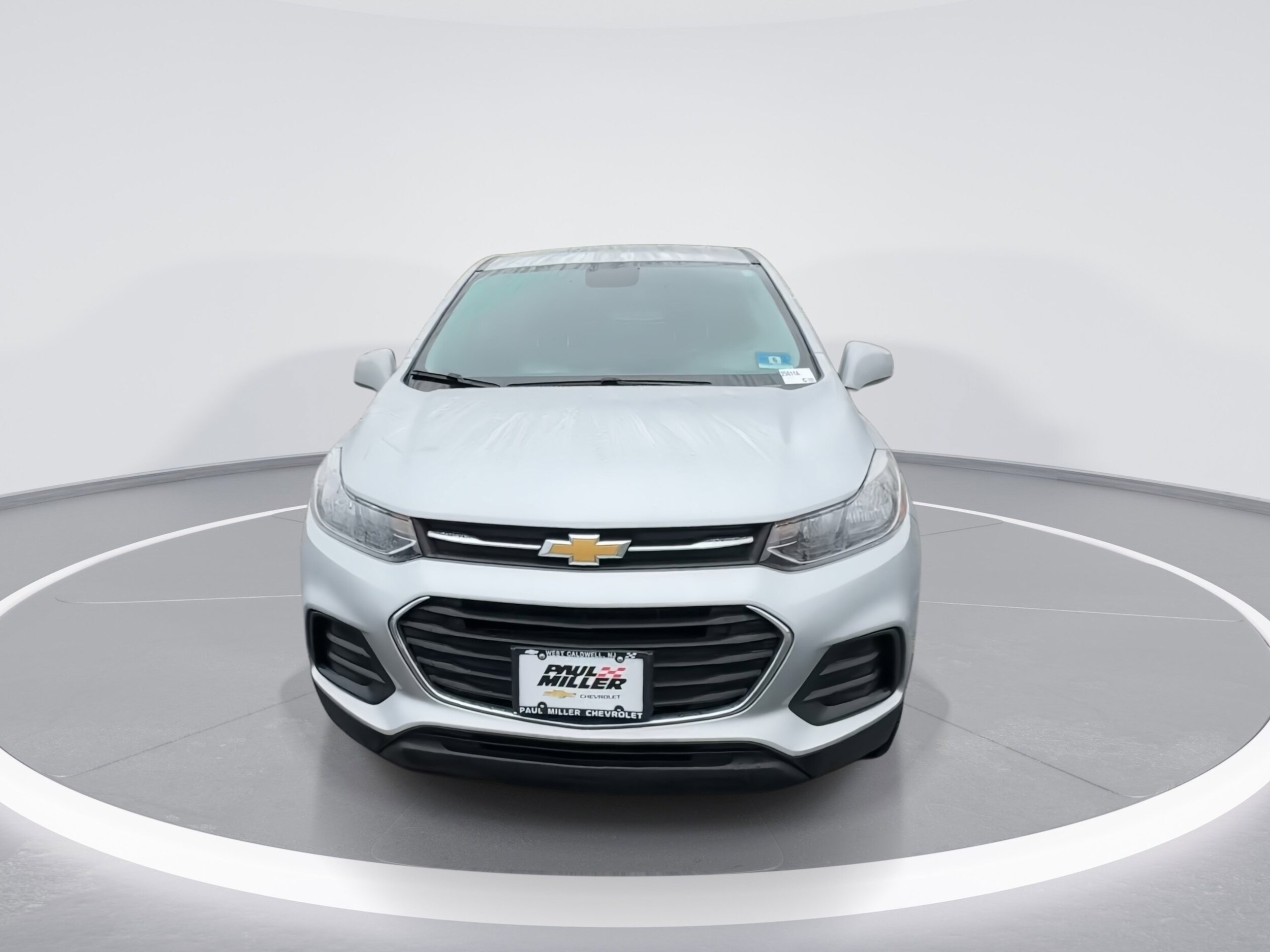 2020 Chevrolet Trax LS photo 3