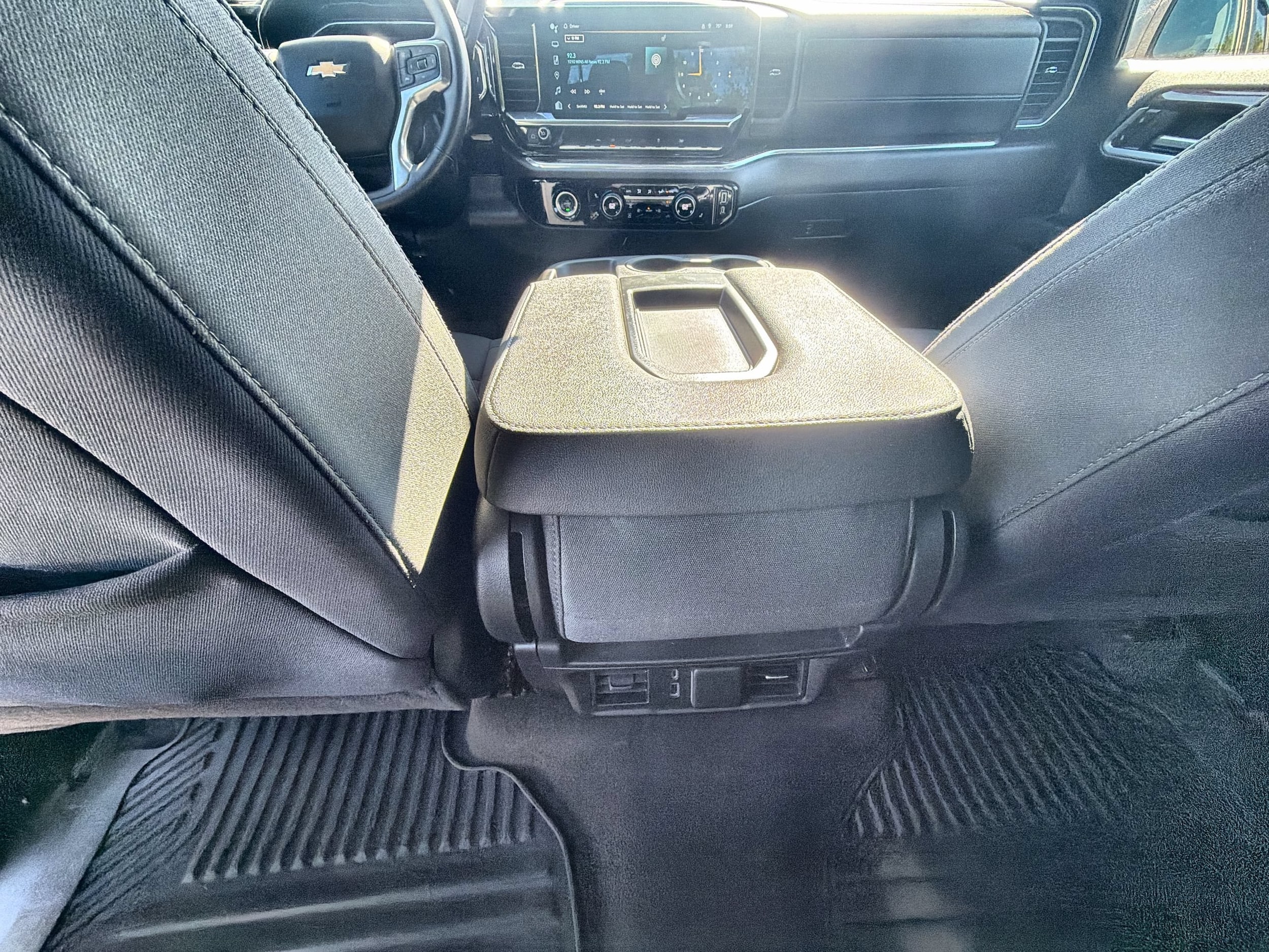 2023 Chevrolet Silverado 1500 LT - Photo 22