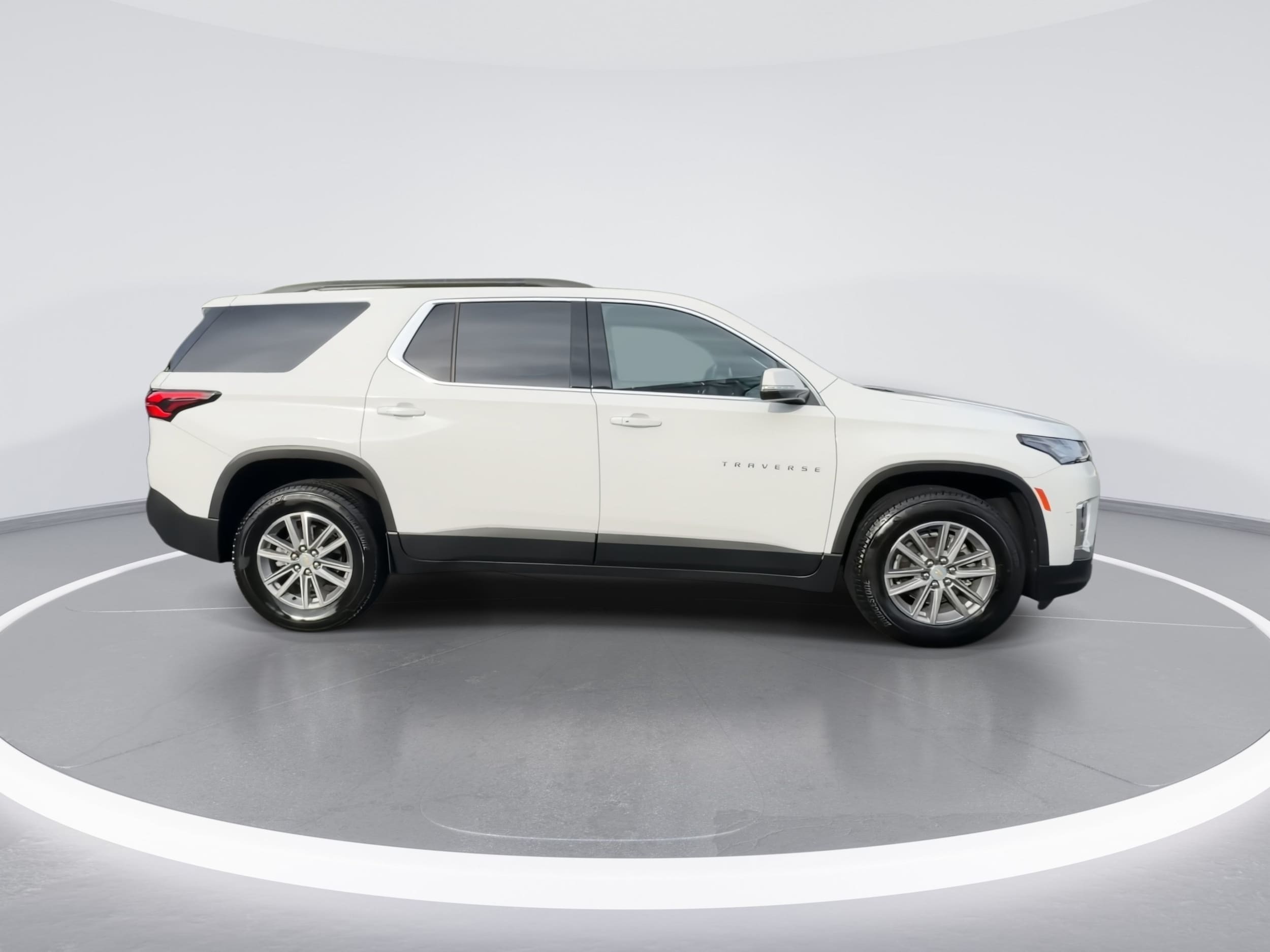 2023 Chevrolet Traverse 1LT - Photo 9