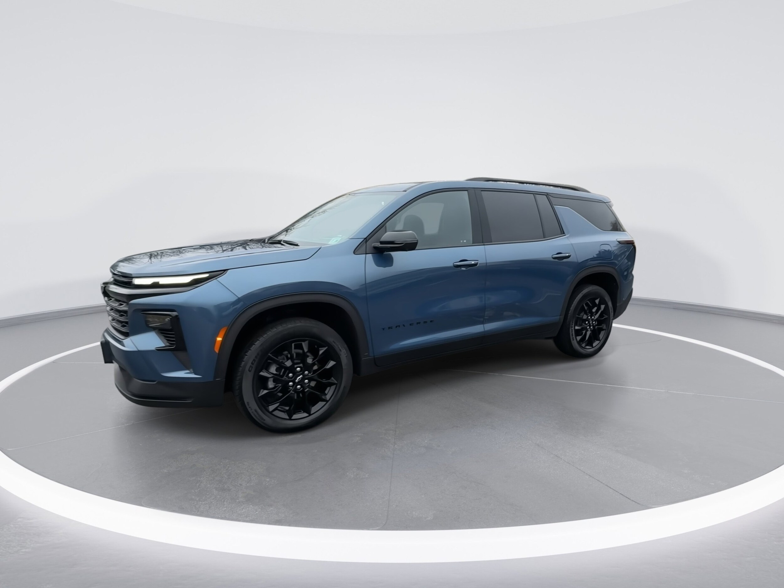 2024 Chevrolet Traverse photo 3