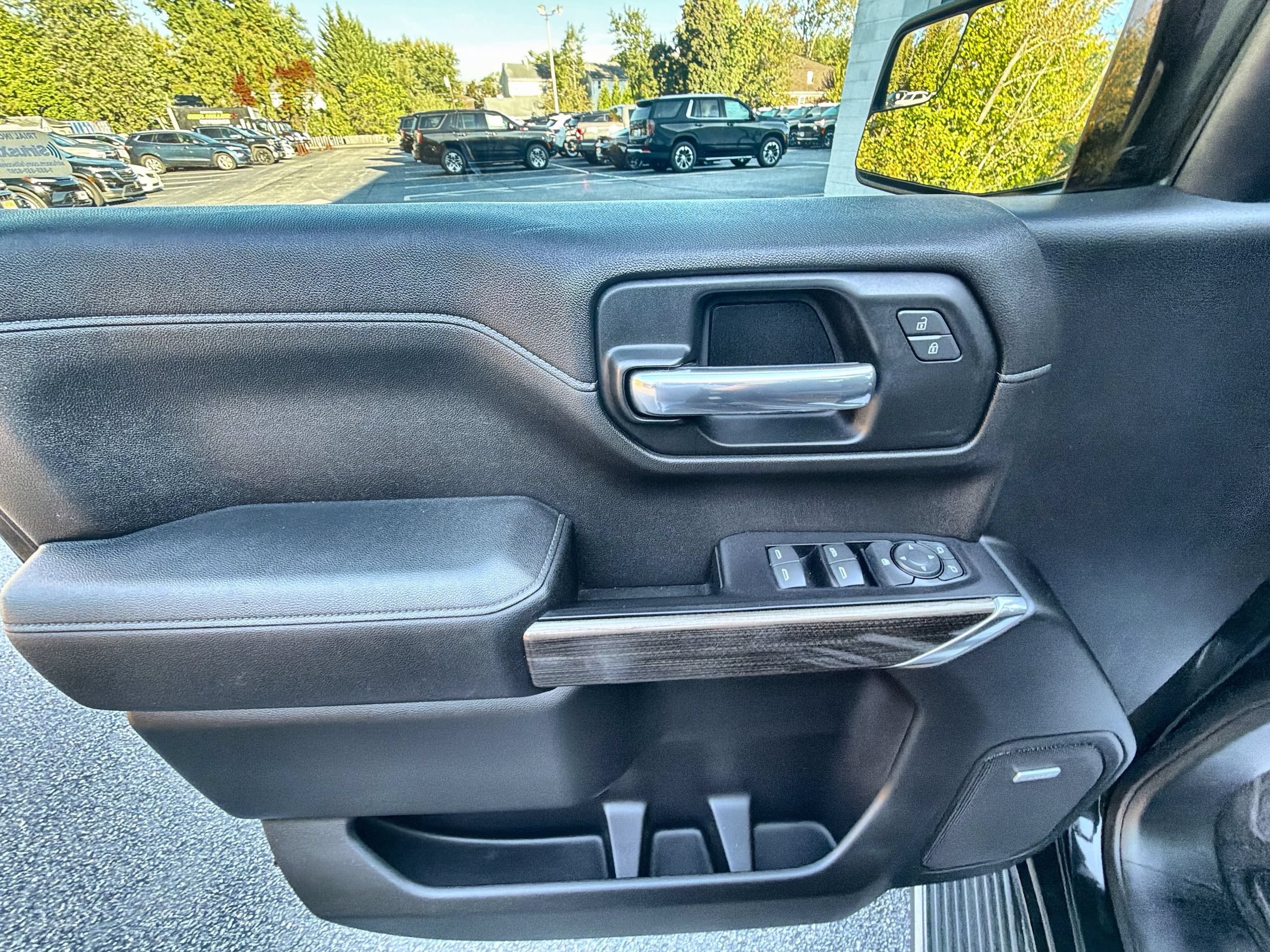 2019 Chevrolet Silverado 1500 RST - Photo 24
