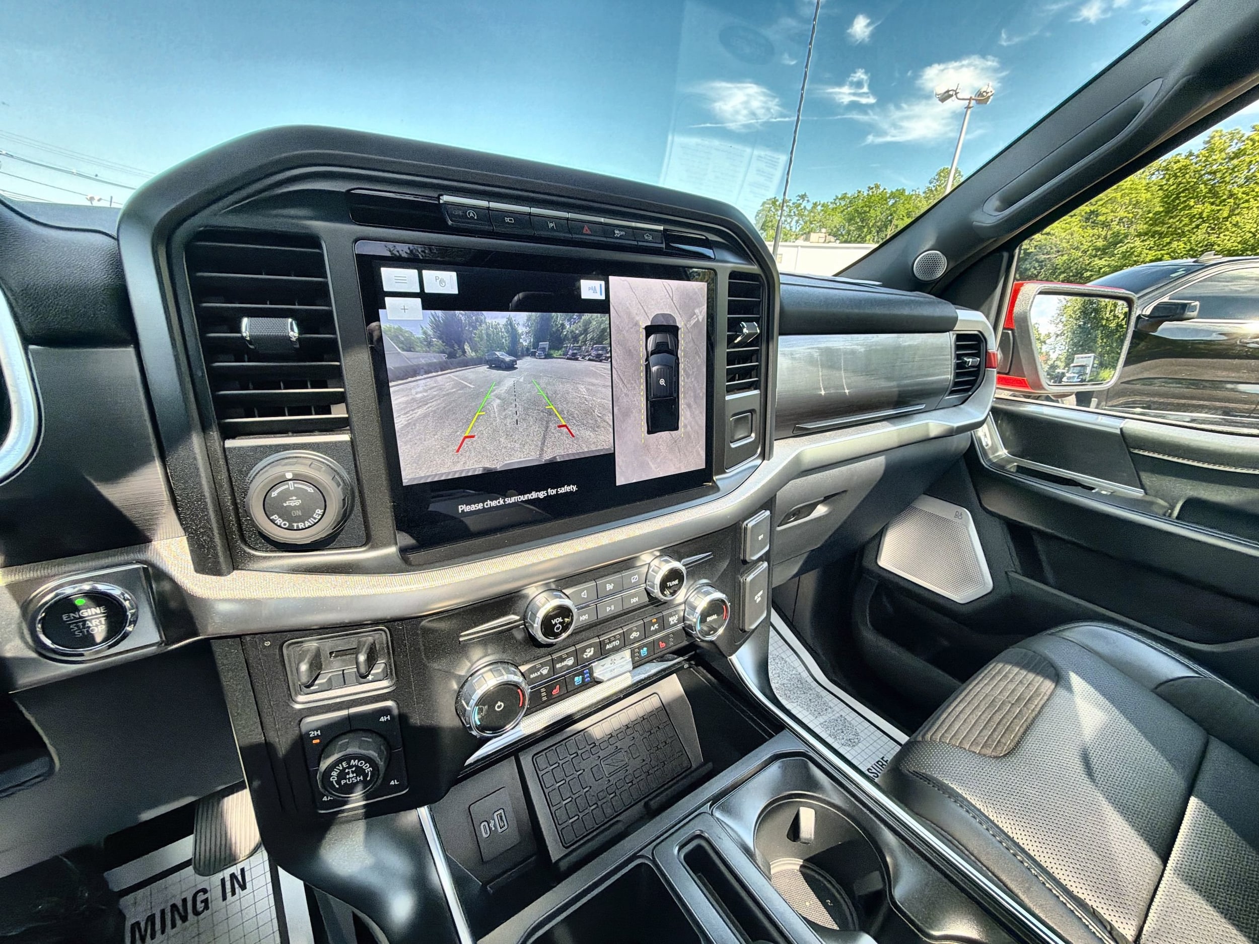 2023 Ford F-150 Raptor - Photo 15