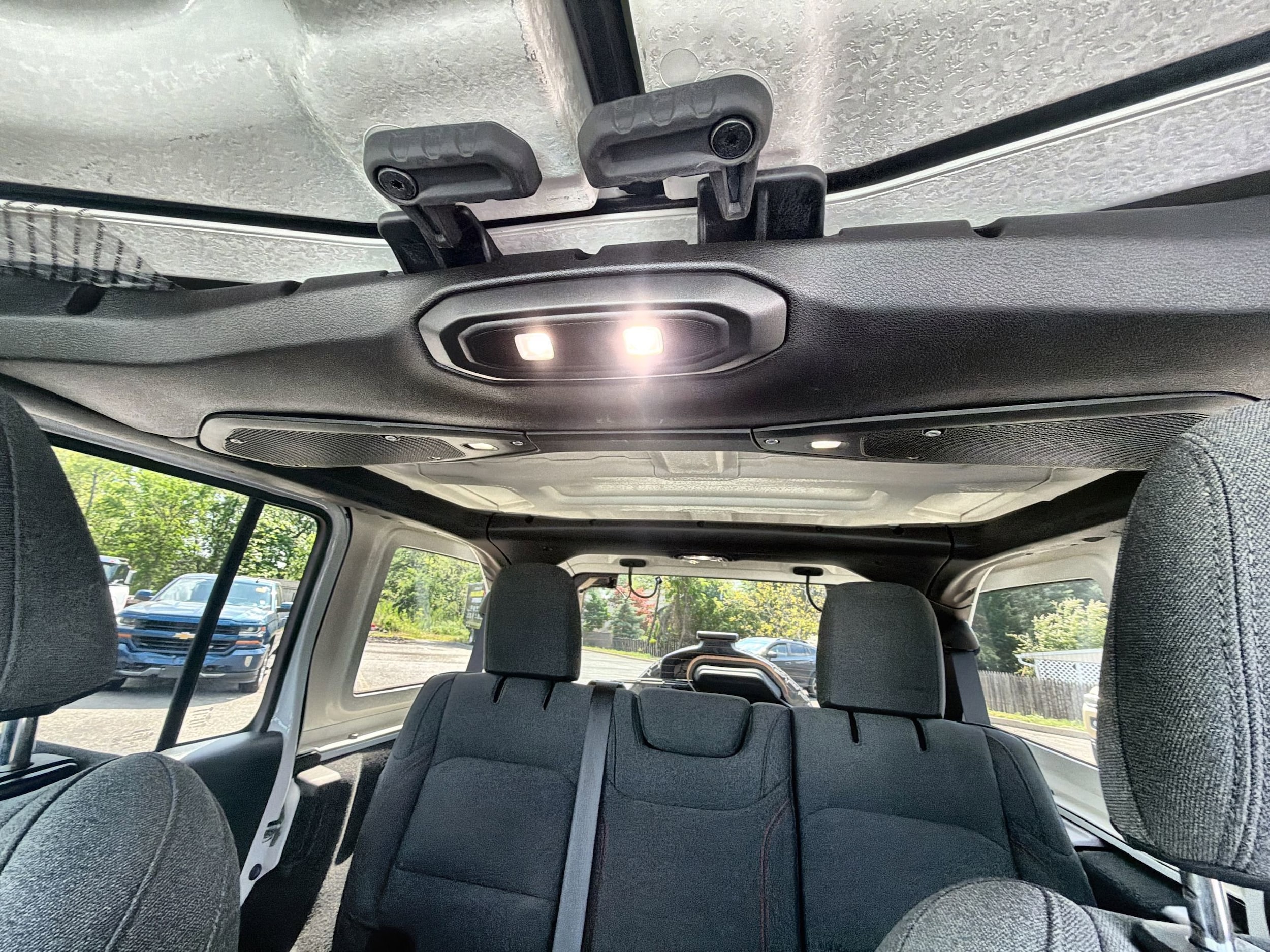 2025 Jeep Wrangler 4-Door Rubicon - Photo 25